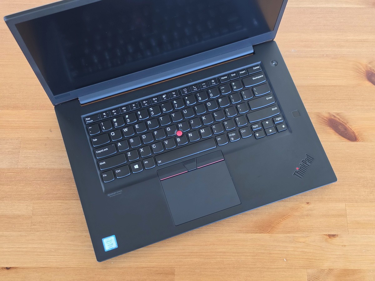 Lenovo ThinkPad P1 Gen 3 Xeon W-10855M 16GB 15.6″ FHD 1920×1080 NVIDIA T2000