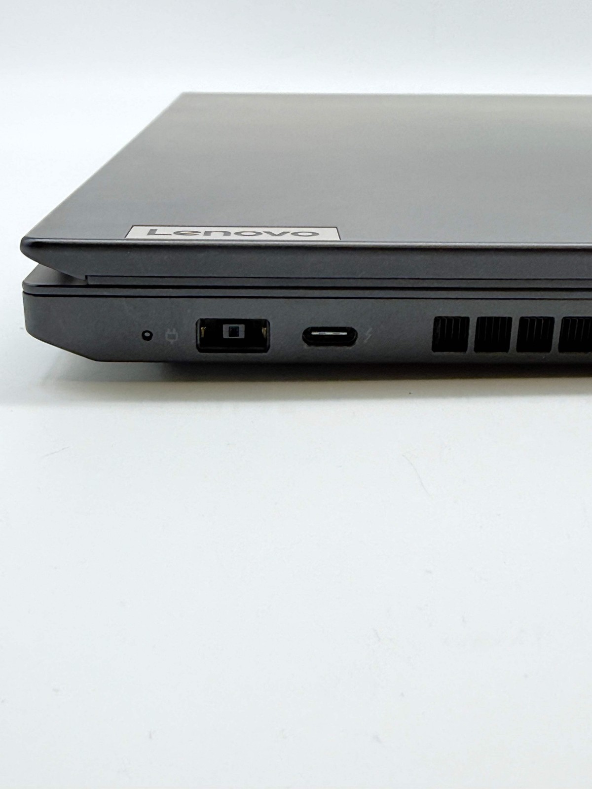 Lenovo ThinkPad P15v Gen 3 15.6″ Core i7 16GB RAM 512GB SSD