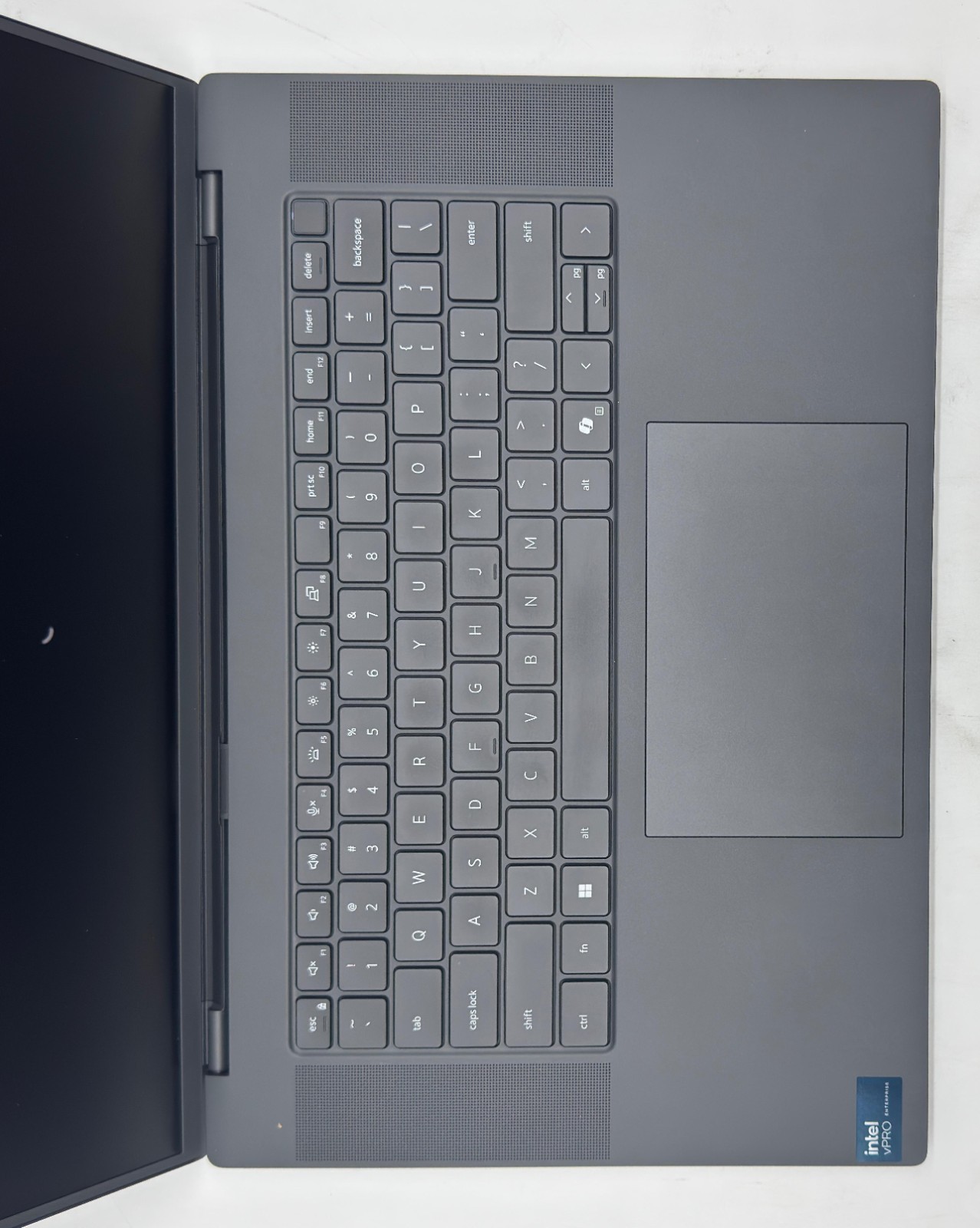 DELL Precision 5690 Laptop 16″ ULTRA 7-165H 512GB SSD 32GB RAM W11Pro Titan Gray