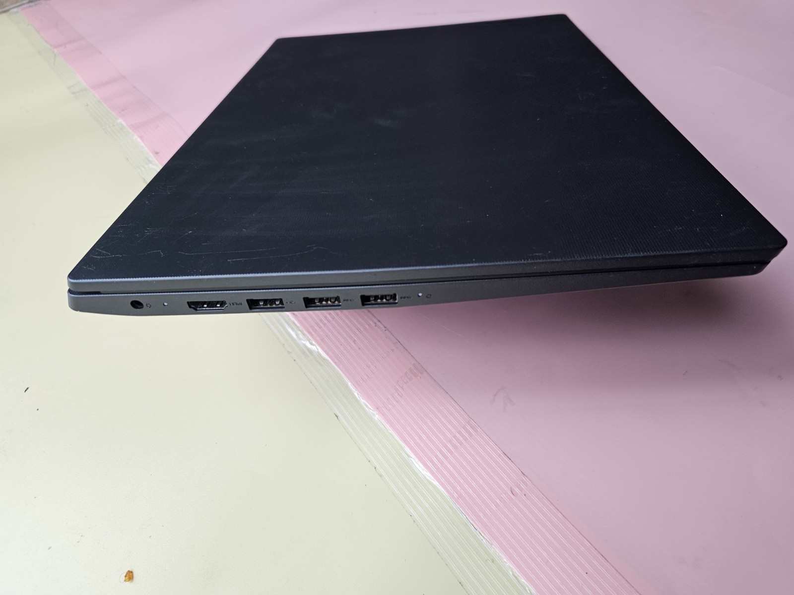 Lenovo IDEAPAD S145 AMD A6-9225 RADEON R4 500GB HDD 4GB RAM WEBCAM