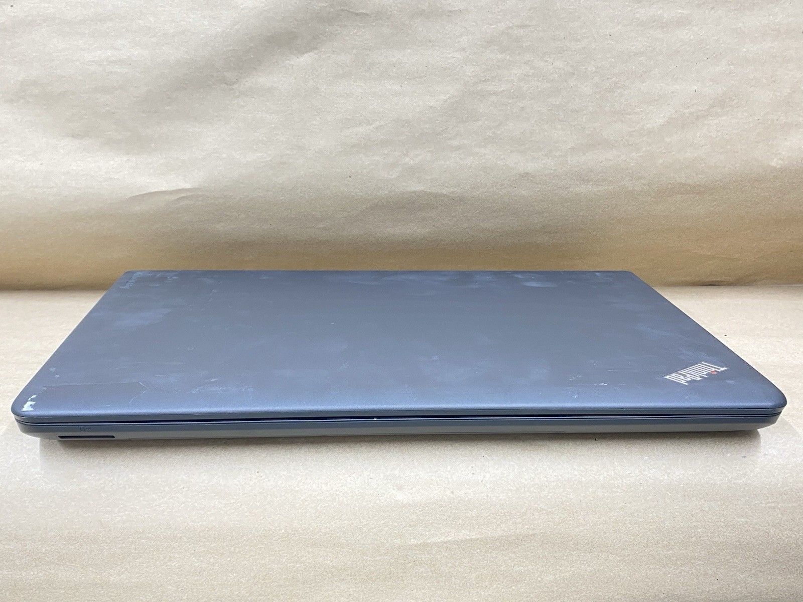 Lenovo E565 – 15.5′ 1366×768 – AMD A6-8500P – 4GB – 128GB SSD – Win 10 Pro