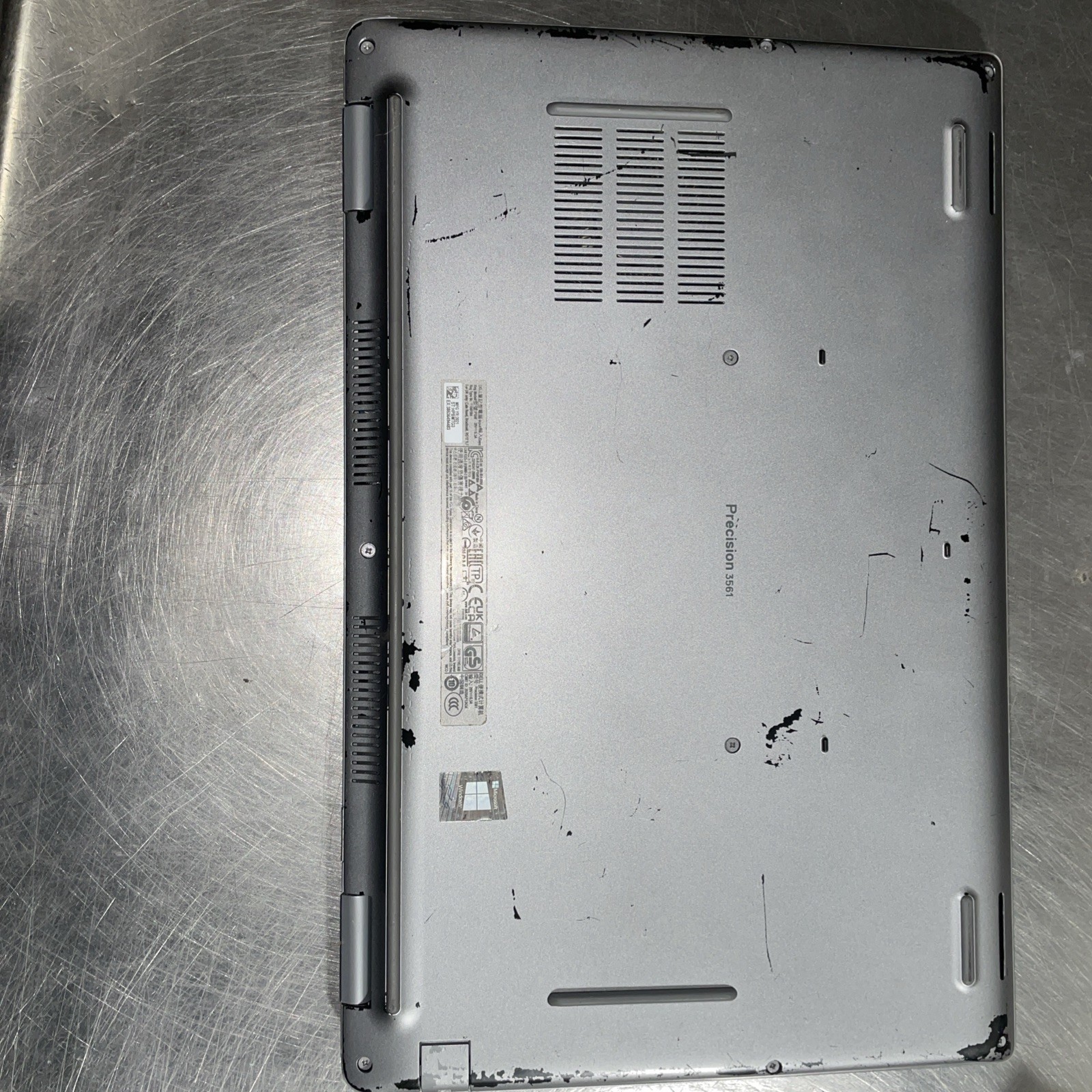 Dell Precision 3561 15.6 FHD i7-11850H 2.50GHz 32GB 1TB Nvme