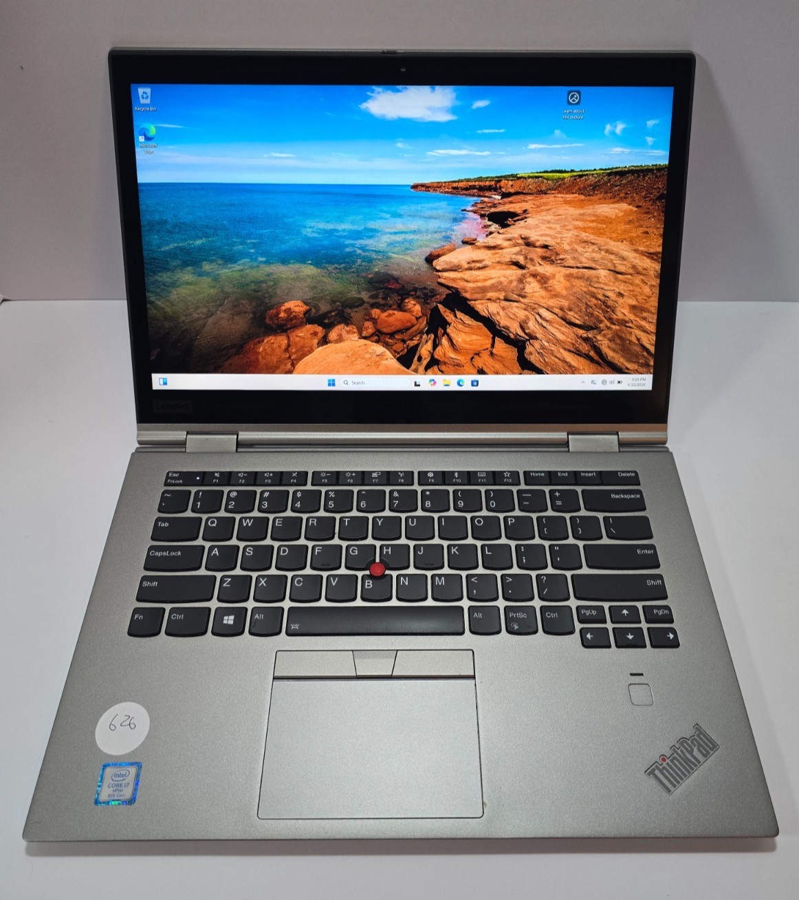 Lenovo ThinkPad X1 Yoga 3rd Gen i7-8650U, 16GB RAM, 512GB NVMe SSD, Charger
