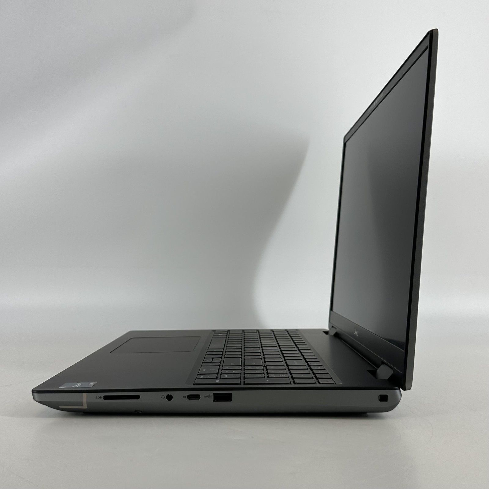 Dell Precision 7680 16 FHD+ 2.2 GHz i9-13950HX 64GB 1TB SSD RTX 3500 Ada