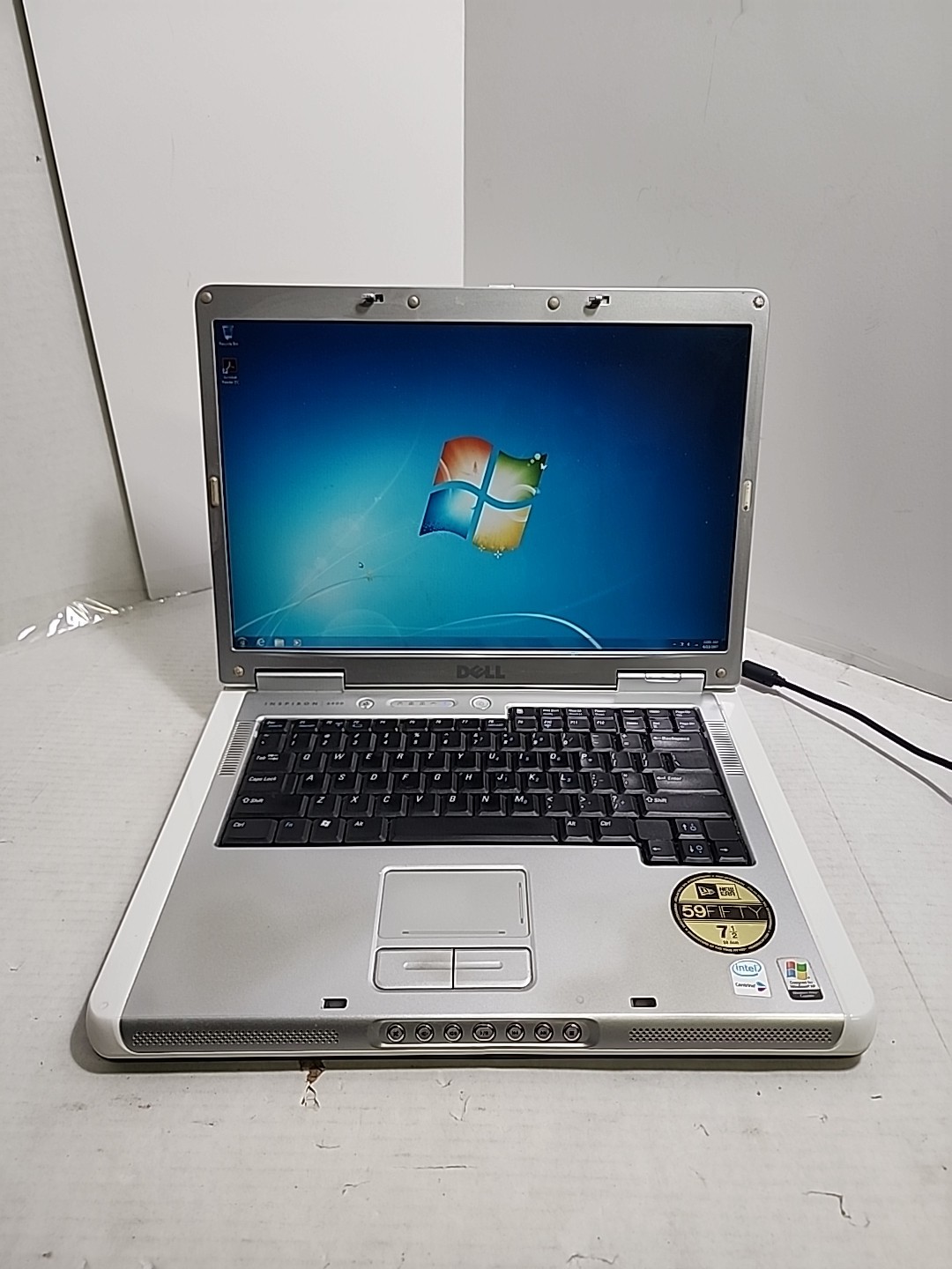 Dell Inspiron 6400 Laptop