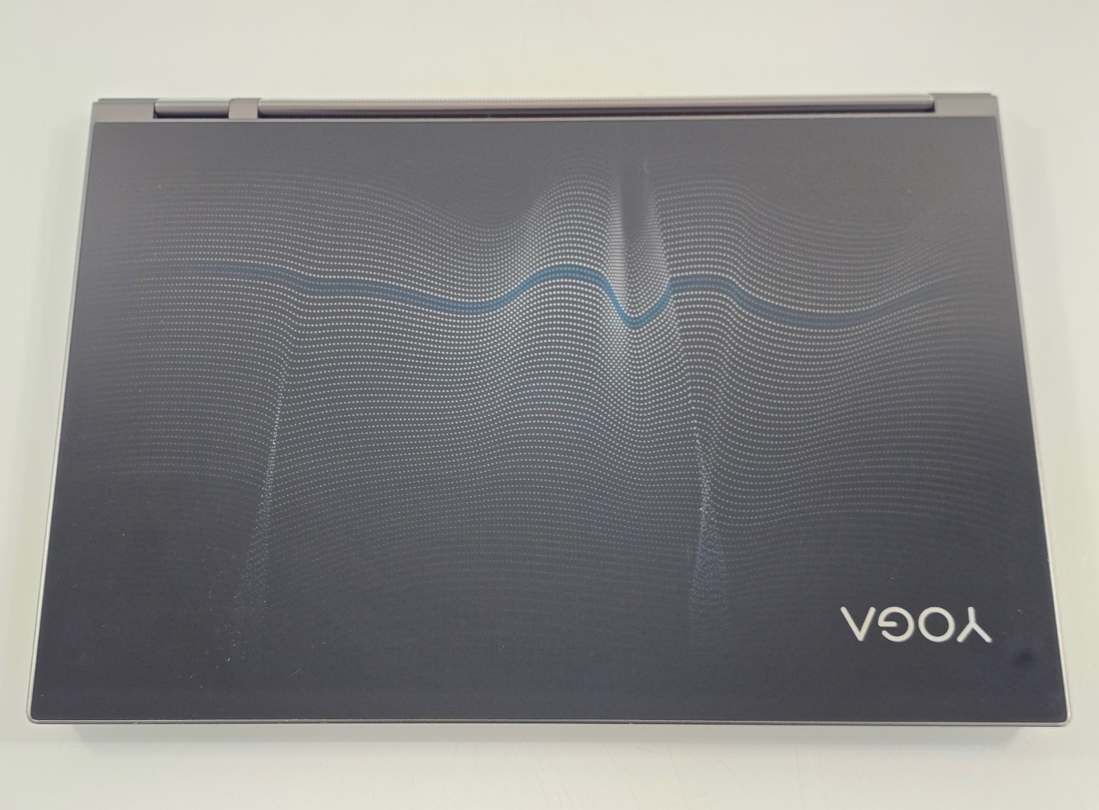 Lenovo Yoga C930-13IKB 13.9″ 4K UHD Touch i7-8550U 1.8GHz 12GB 512GB Grade B