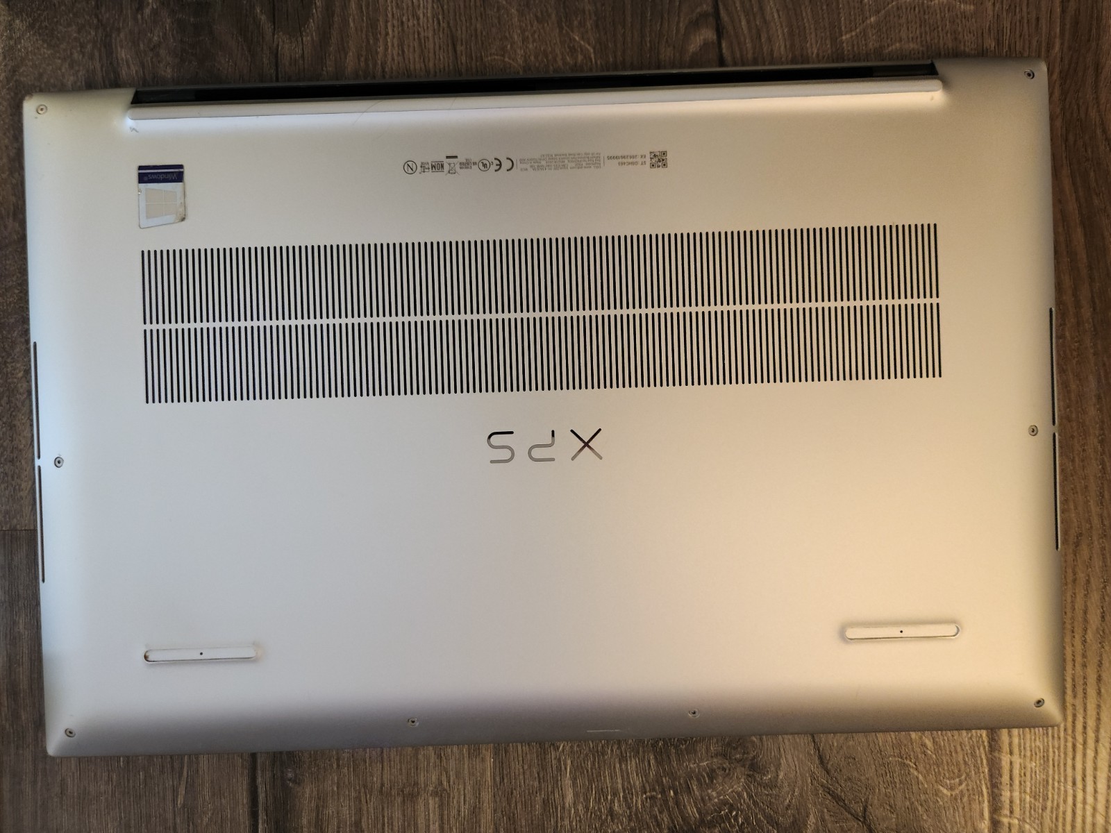Dell XPS 9700 17 Intel Core i7-10750H 32GB RAM NVidia GeForce 3840 x 2400 Laptop