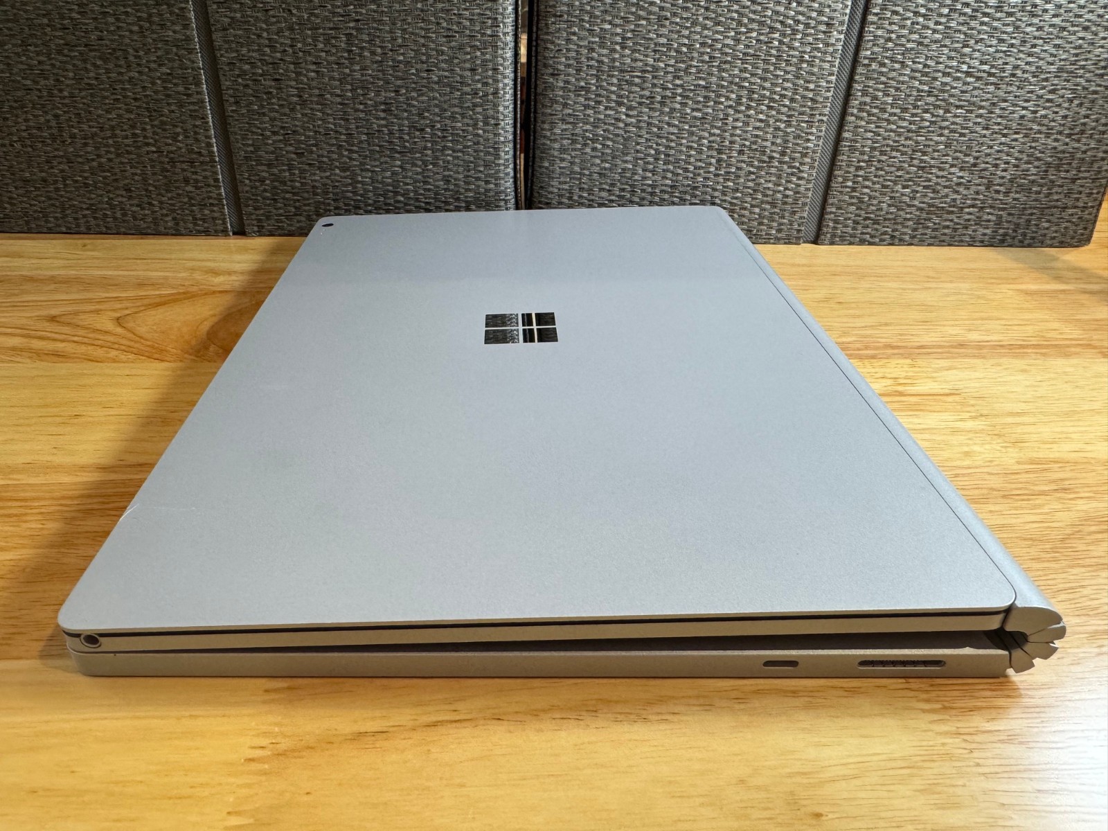 Microsoft Surface Book 2 13.5″ i7-8650U 16GB 512GB SSD GTX 1050 + Surface Dock