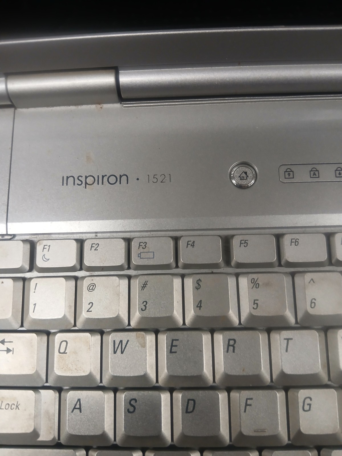 Dell Inspiron 15.4” Notebook/Laptop 1521 – For Parts or Repair