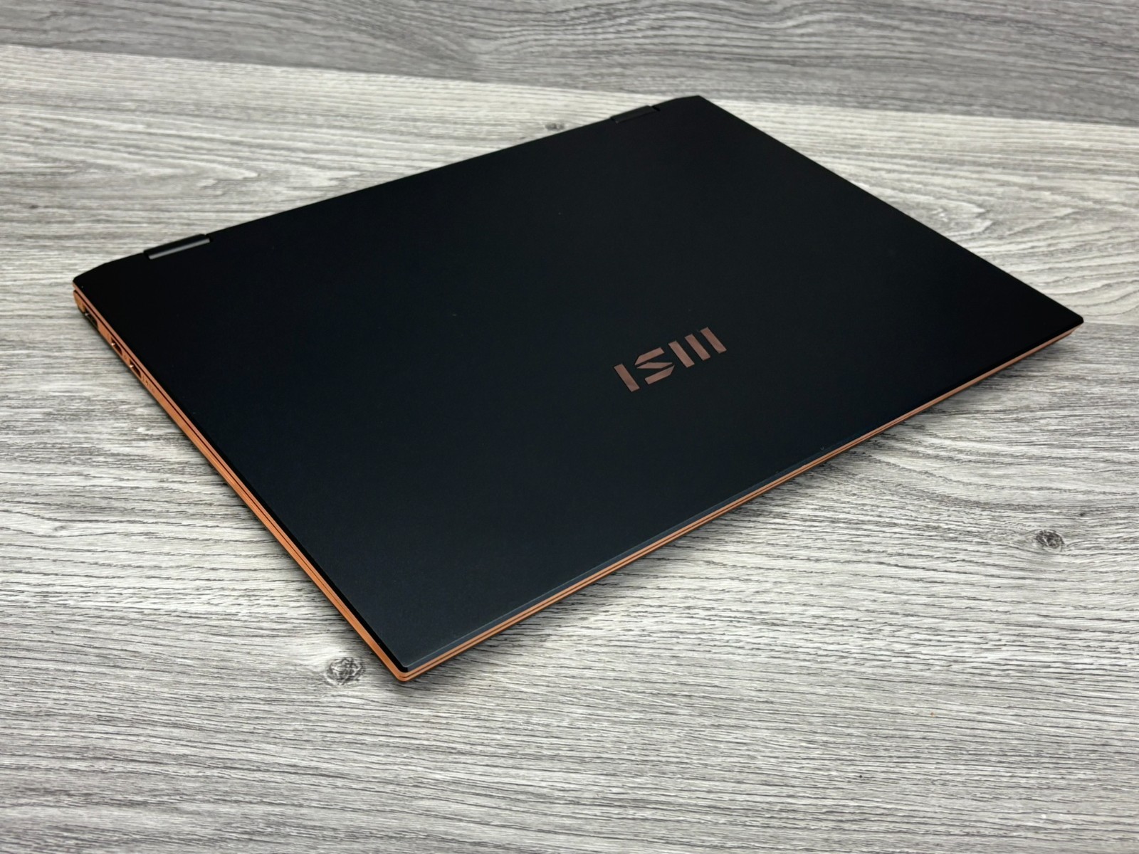 MSI Summit E13 Flip Evo A13MT 13.4″ FHD Touch i7-1360P 16GB 1TB W11H 2in1 Laptop