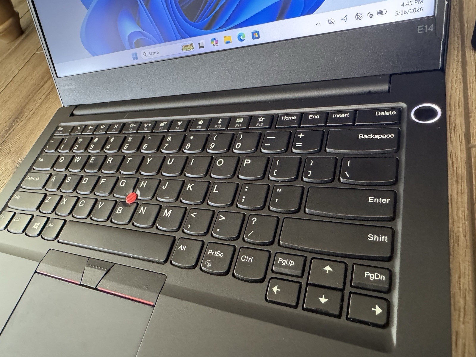 Lenovo ThinkPad E14 Gen 1 14″ FHD i5-10210U 8GB RAM 128GB SSD Win 11 Pro 64-bit