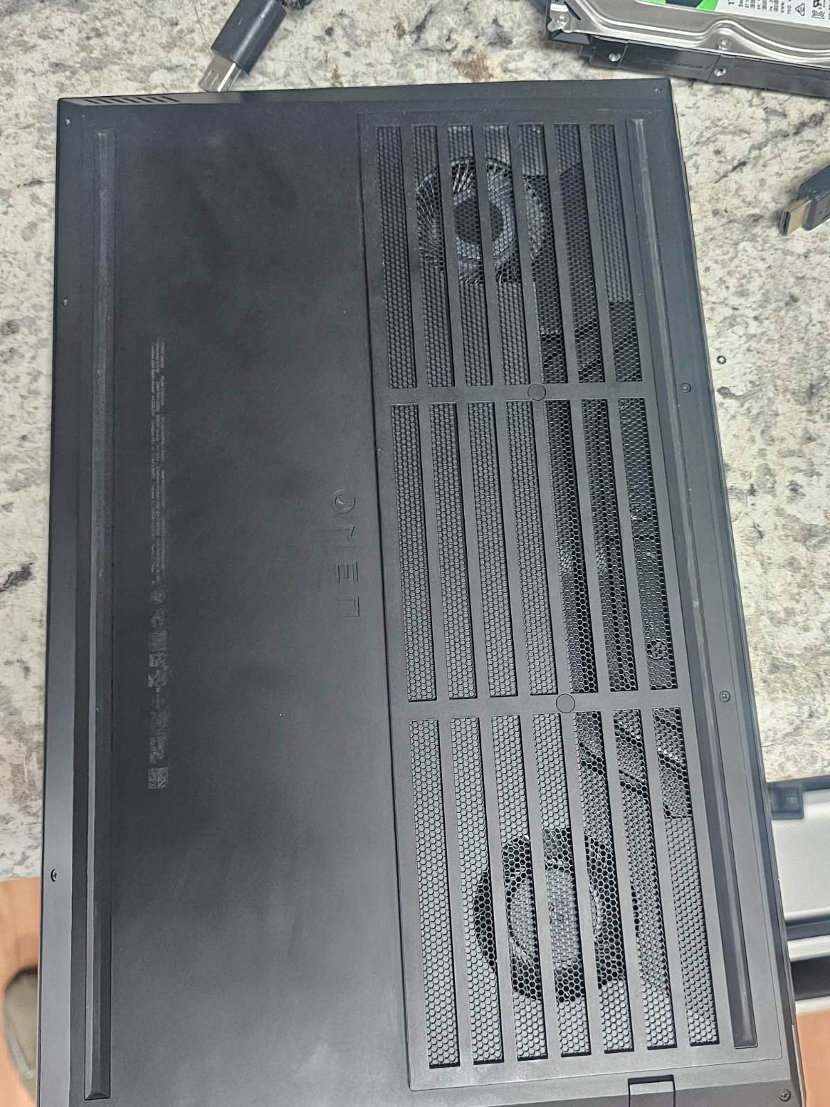 HP OMEN 15-ek0026NR Laptop Intel Core i7-10750H 4GB Ram RTX 2060 NO HD/OS P&R