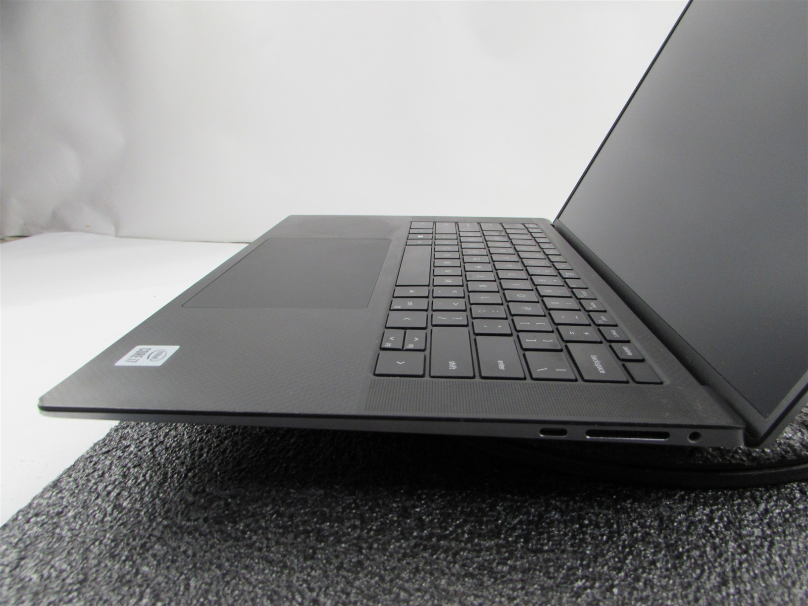 DELL PRECISION 5550 1920X1200 FHD I7-10850H 512GB 32GB RAM T1000 WIN 11 NO BATT