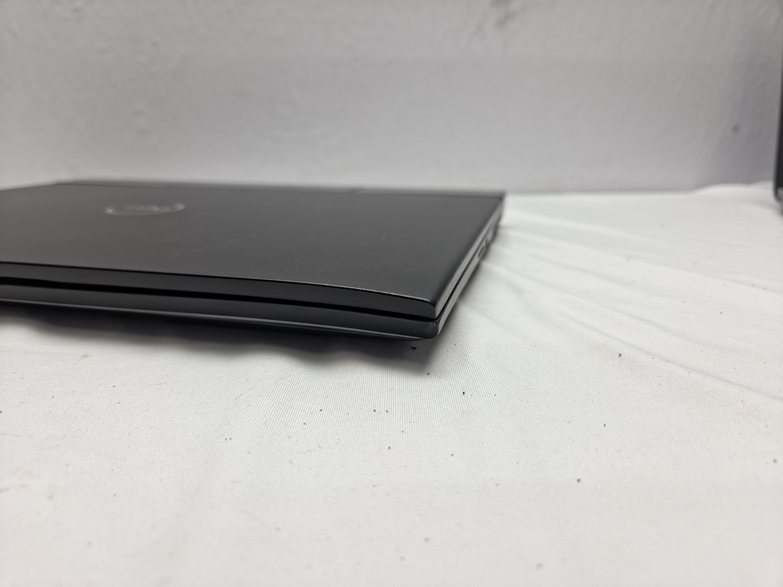 Bad Dell G7 7500 15.6″ OLED i7-10750H 8GB RAM 256GB SSD GeForce RTX 2070 Max-Q