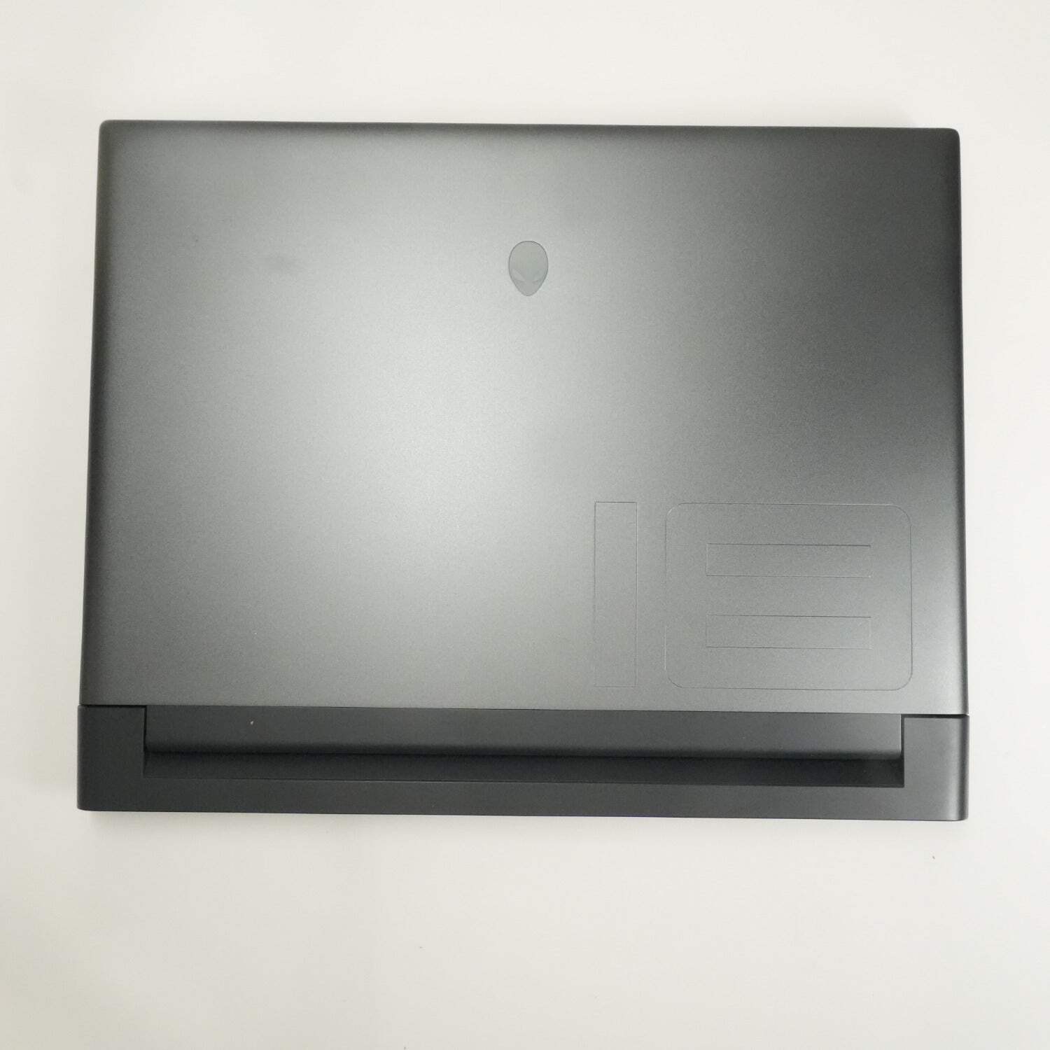 Alienware M18 R1 18″ Ryzen 9 7845HX 3.0GHz 32GB RAM 1TB SSD GeForce RTX 4070