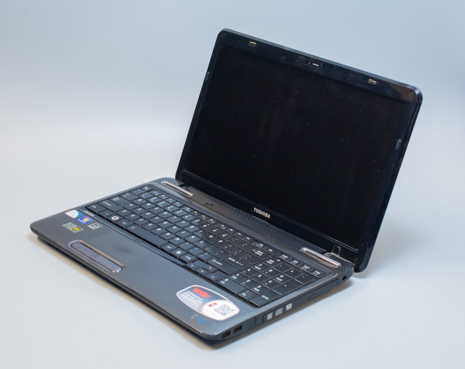 (MA5) Toshiba Satt. PSK2CU-0K101S 15.5 Laptop (No HDD And Ram ) For Parts AS-IS