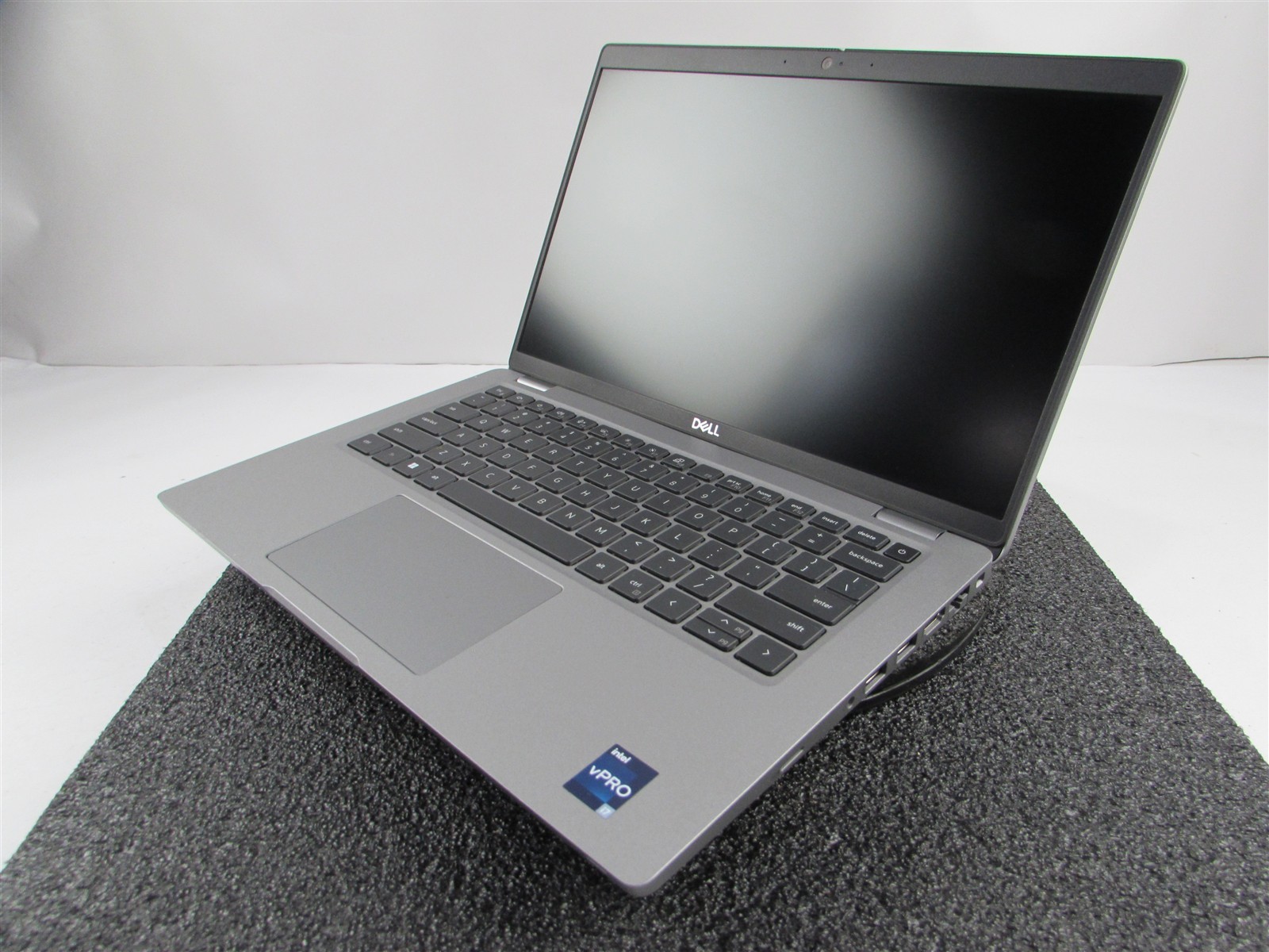 DELL LATITUDE 5431 1920X1080 FHD CORE I7-1270P 256GB 16GB RAM NO O.S/BATT