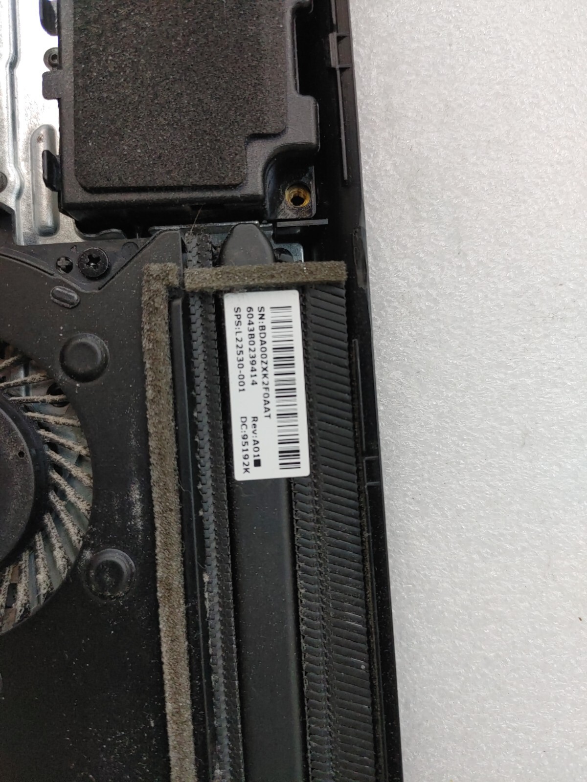 HP 17-by1xxx Core i5-8265U@ 1.60GHz, NO RAM ,NO HD( Selling Motherboard)