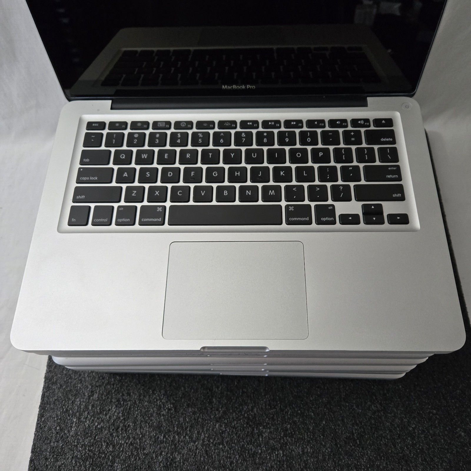 Lot of (8) Apple MacBook Pro A1278 intel i5 2.3 & 2.5 – Mixed Ram & HDD – PARTS