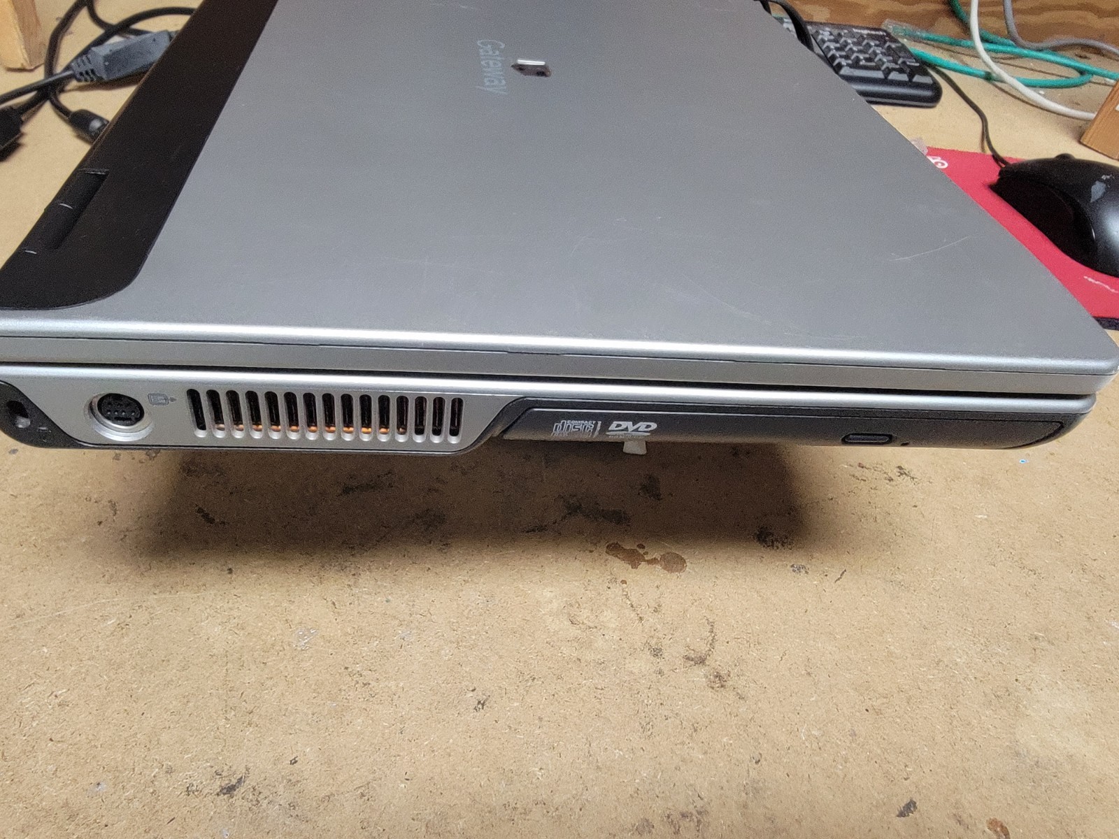 GATEWAY M460 LAPTOP – PENTIUM M 1GB – FOR PARTS OR REPAIR