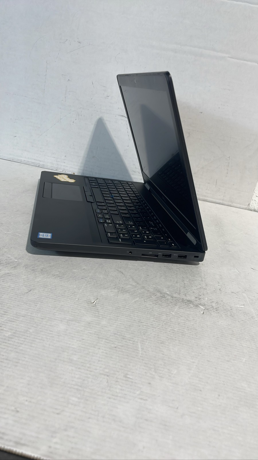 Dell Precision 3510 P48F001 Intel Core i7 4JH56H2 15.6″ Laptop