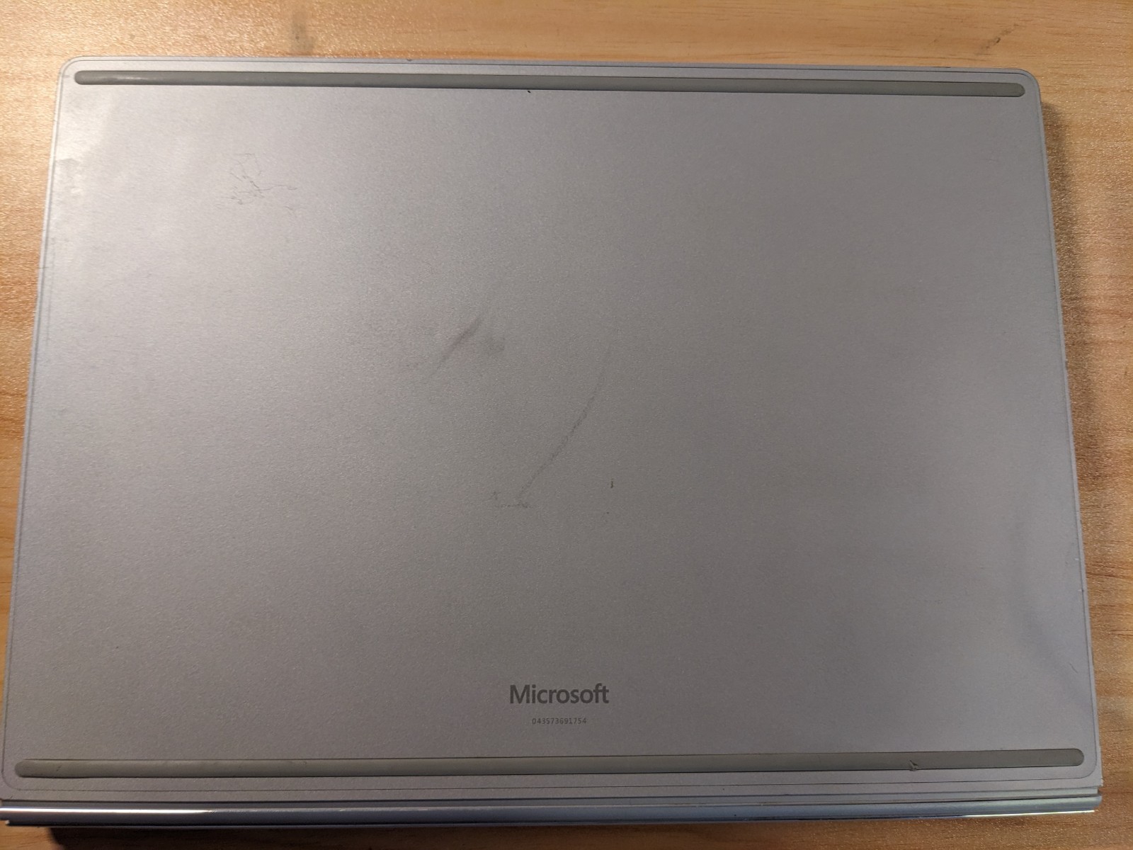 Microsoft Surface Book 2 13.5 (128GB, i5 7300,8GB)-with keyboard-Read please