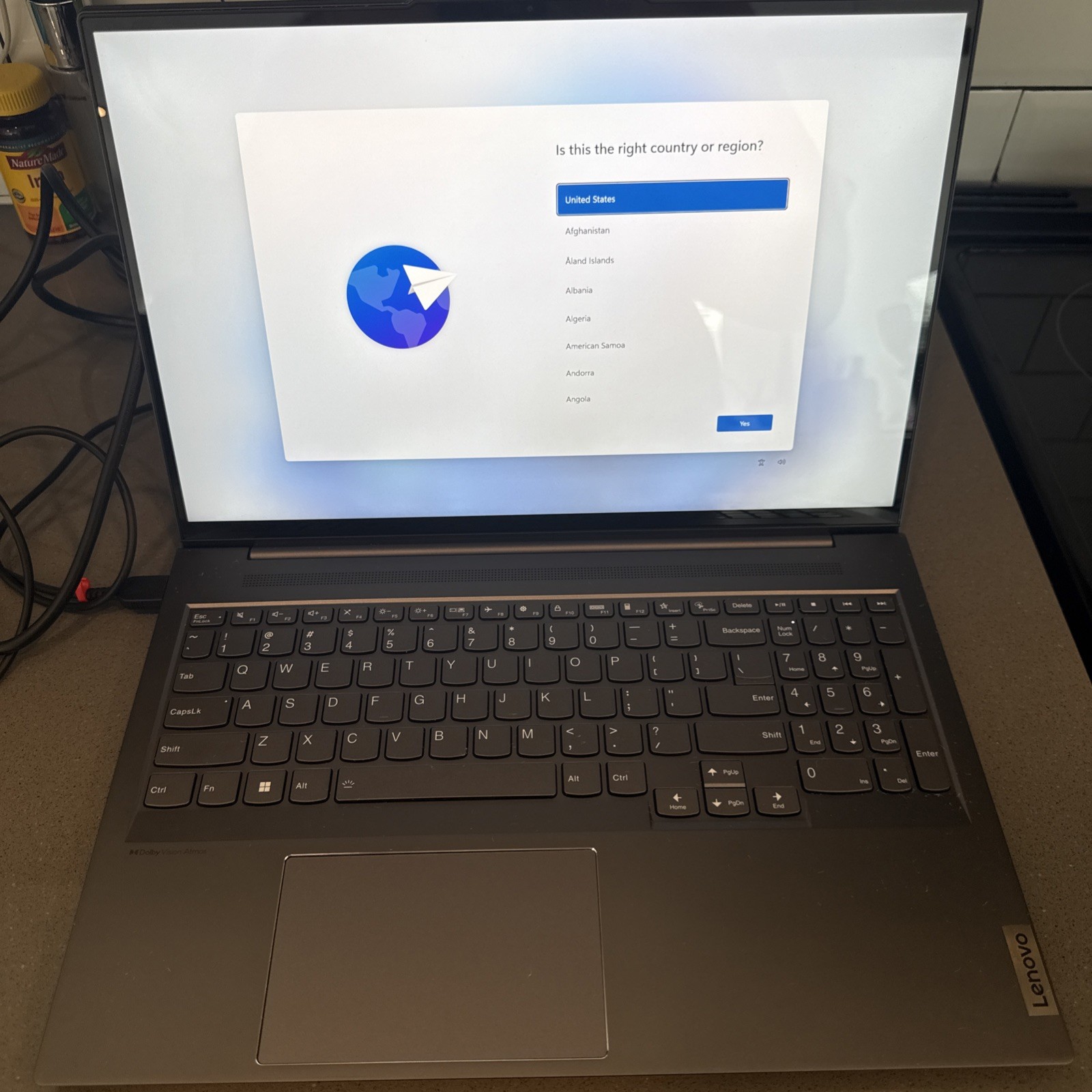 Lenovo Slim 7 16IAH7 16in i7-12700H 32GB 1TB SSD Win 11 Pro Gray