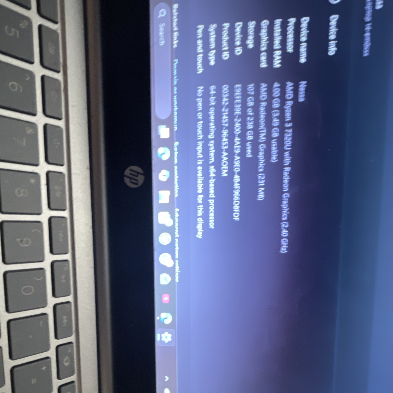 HP Laptop 14-em0xxx AMD Ryzen 3 7320U 4GB RAM 238GB SSD 14″ Win11 Silver Wi-Fi