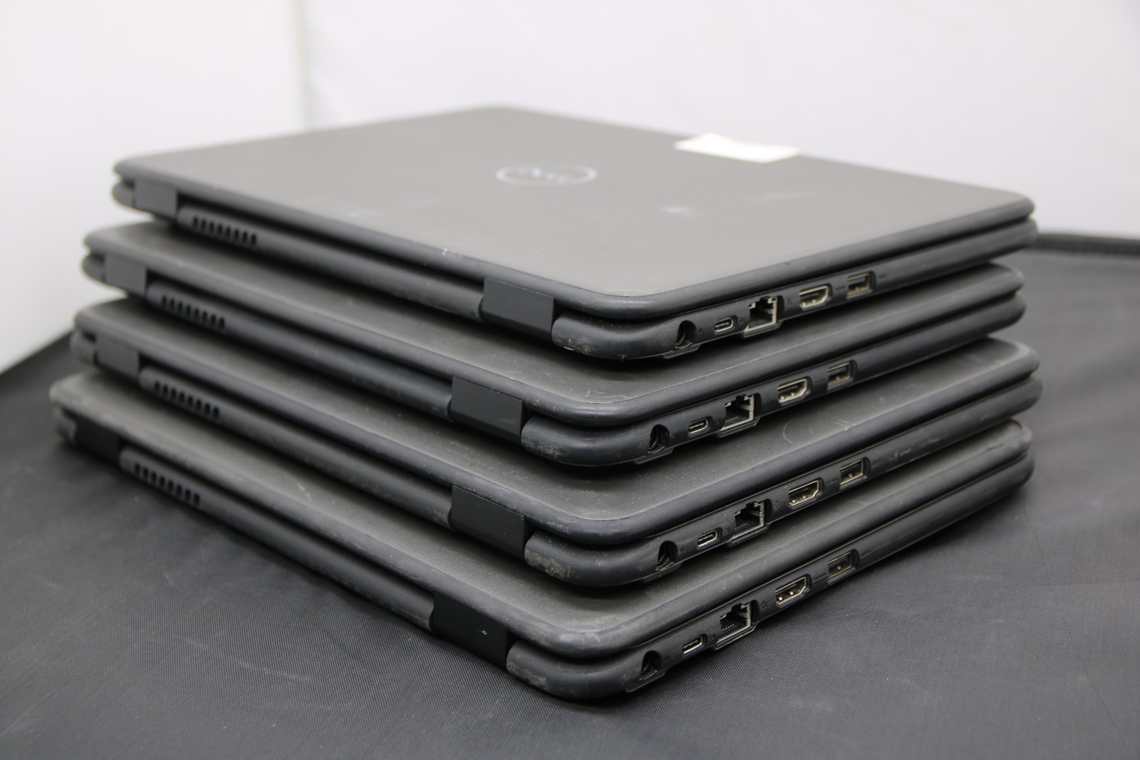 Dell Latitude 3310 – i3-8145U – 8GB, 128GB, Windows 11, 13.3″ +ADP – Lot of 4