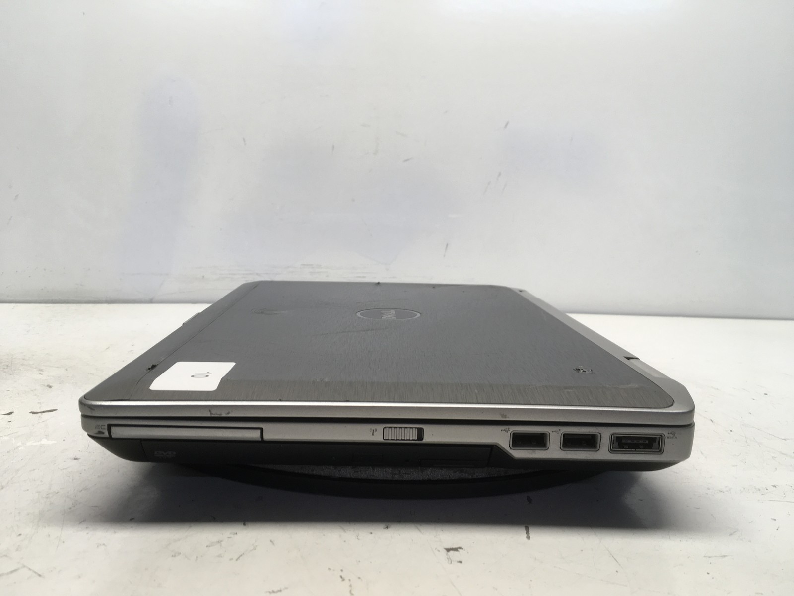 Dell Latitude E6420 Intel i5-2540M 2.6GHz 4 GB NO HDD No Batt