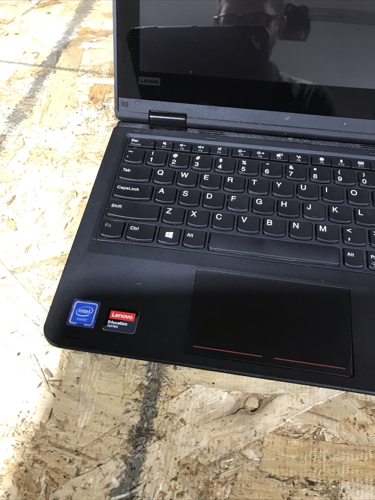 Lenovo Yoga 11e 5th Gen – Touch – Celeron N4100 4GB RAM NO HD H292