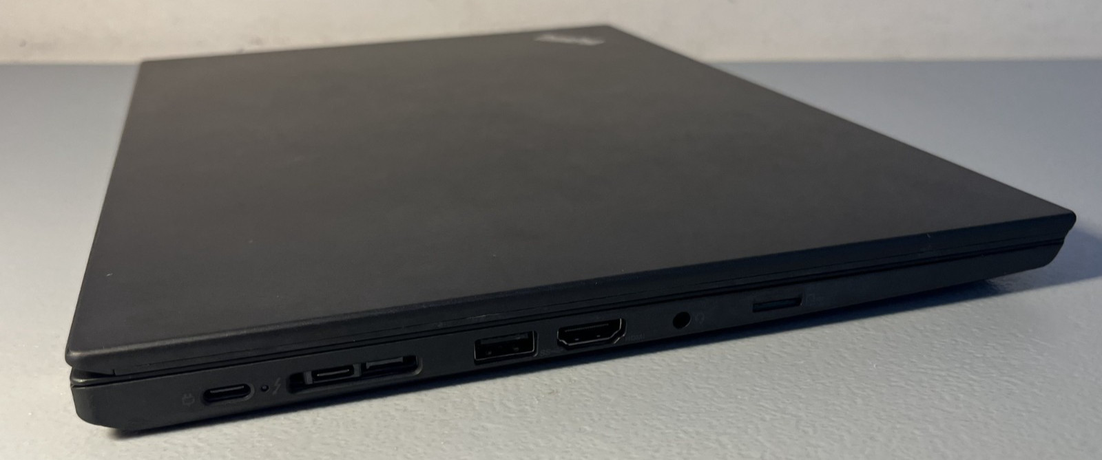  Lenovo ThinkPad P14s Gen 1 Intel i7-10510U 8GB RAM 256GB NVMe macOS 26 Tahoe