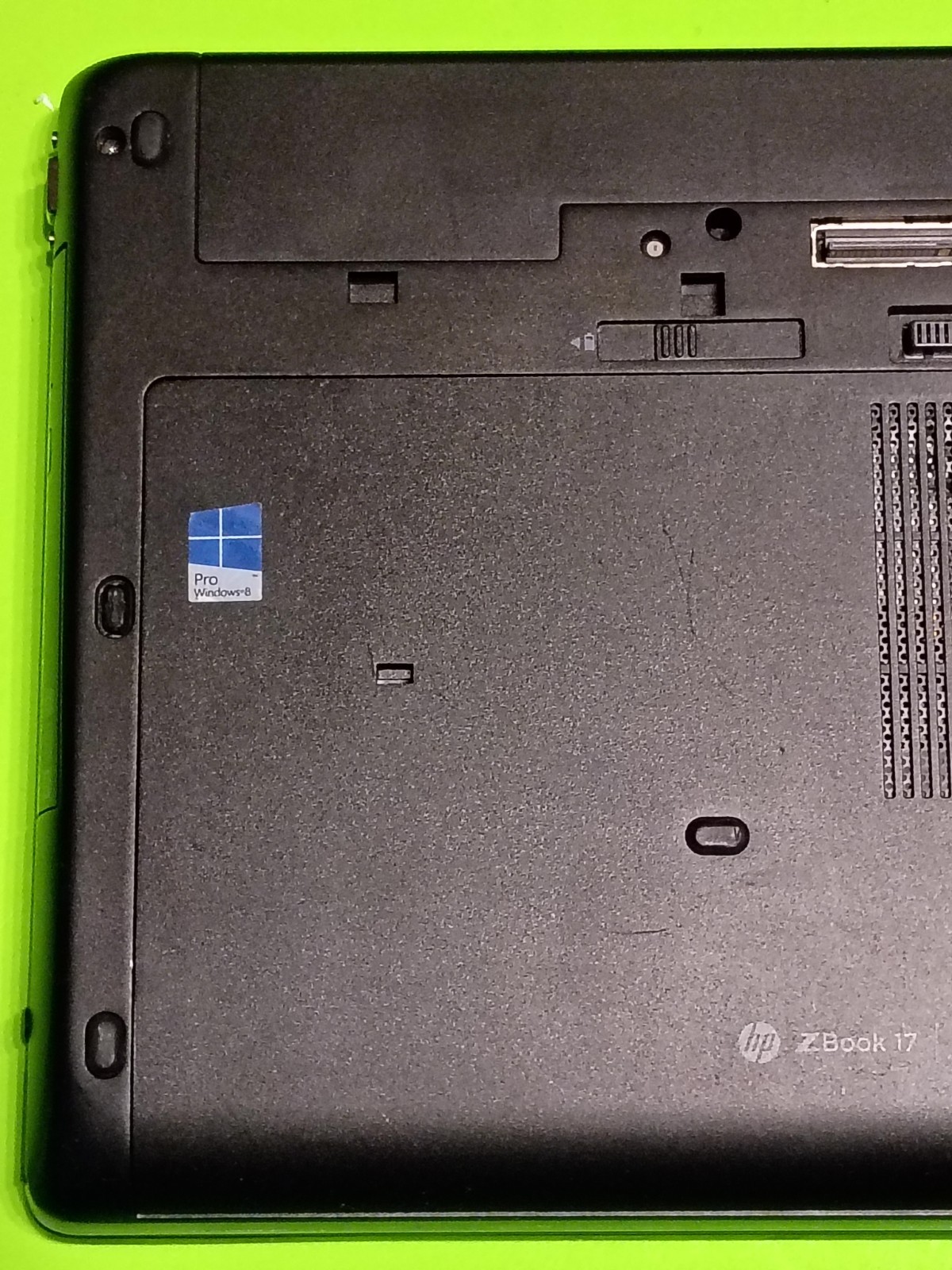 HP ZBook 17 G2 2.4GHz i7-4700MQ | 16GB RAM | 256GB SSD | Windows 11 Pro +Charger