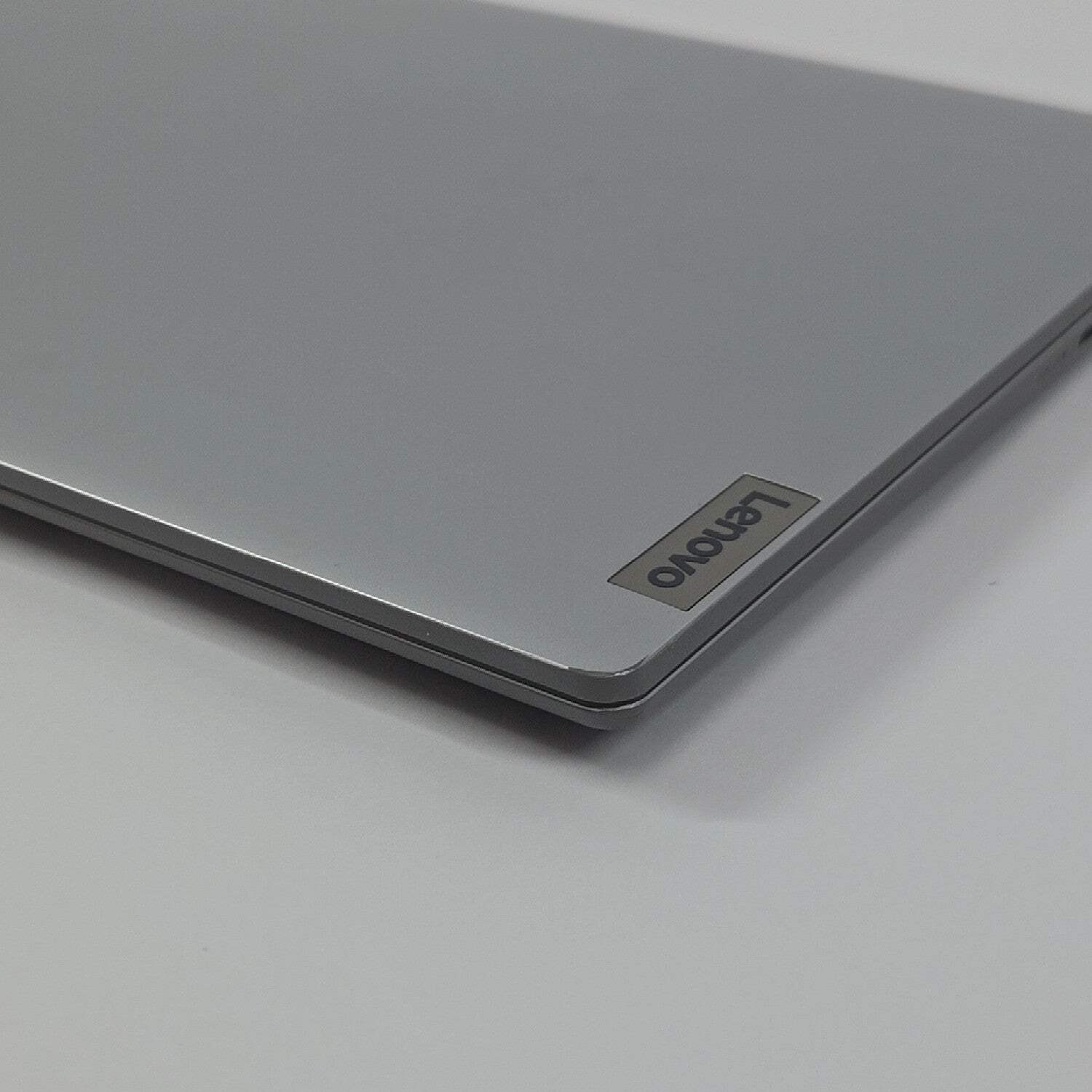 Lenovo IdeaPad 1 15IAU7 15.6″ i3-1215U 3.3GHz 8GB RAM 256GB SSD