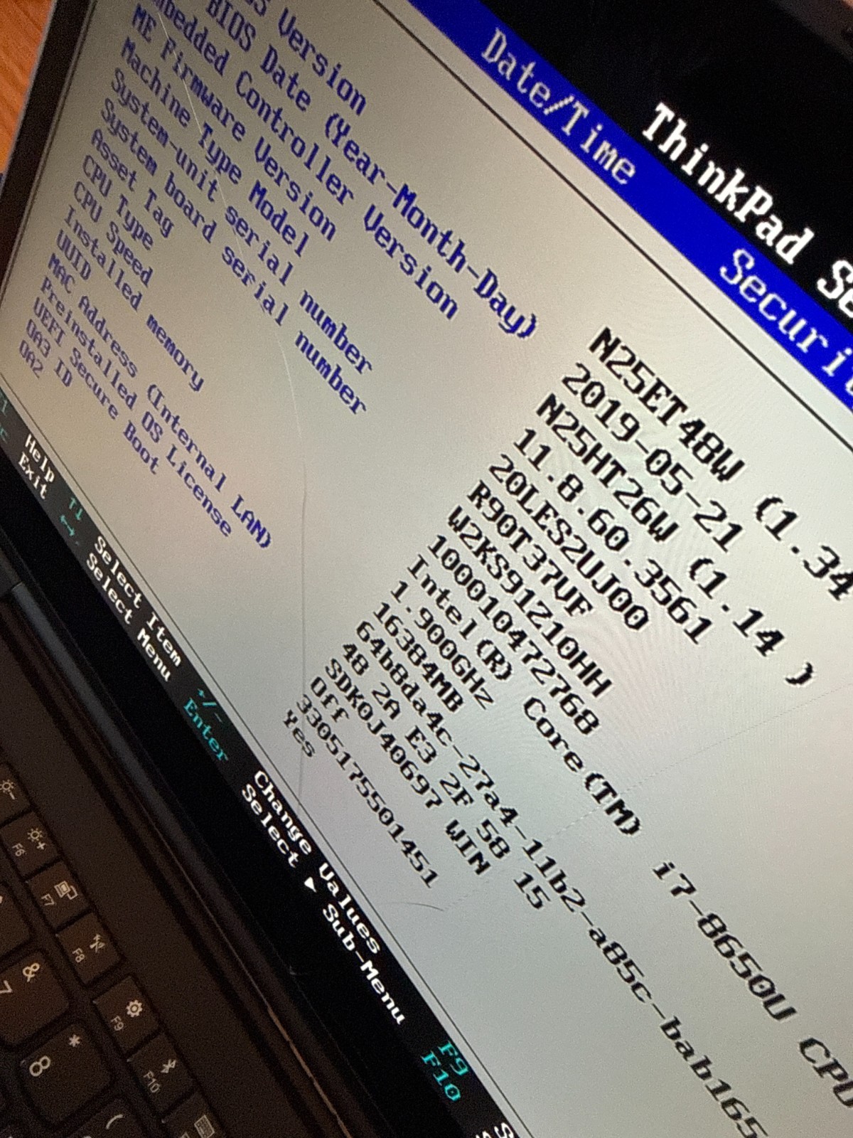 ThinkPad X1 Yoga (3rd Gen) i7-8650u, 16GB RAM, cracked WQHD Touchscreen