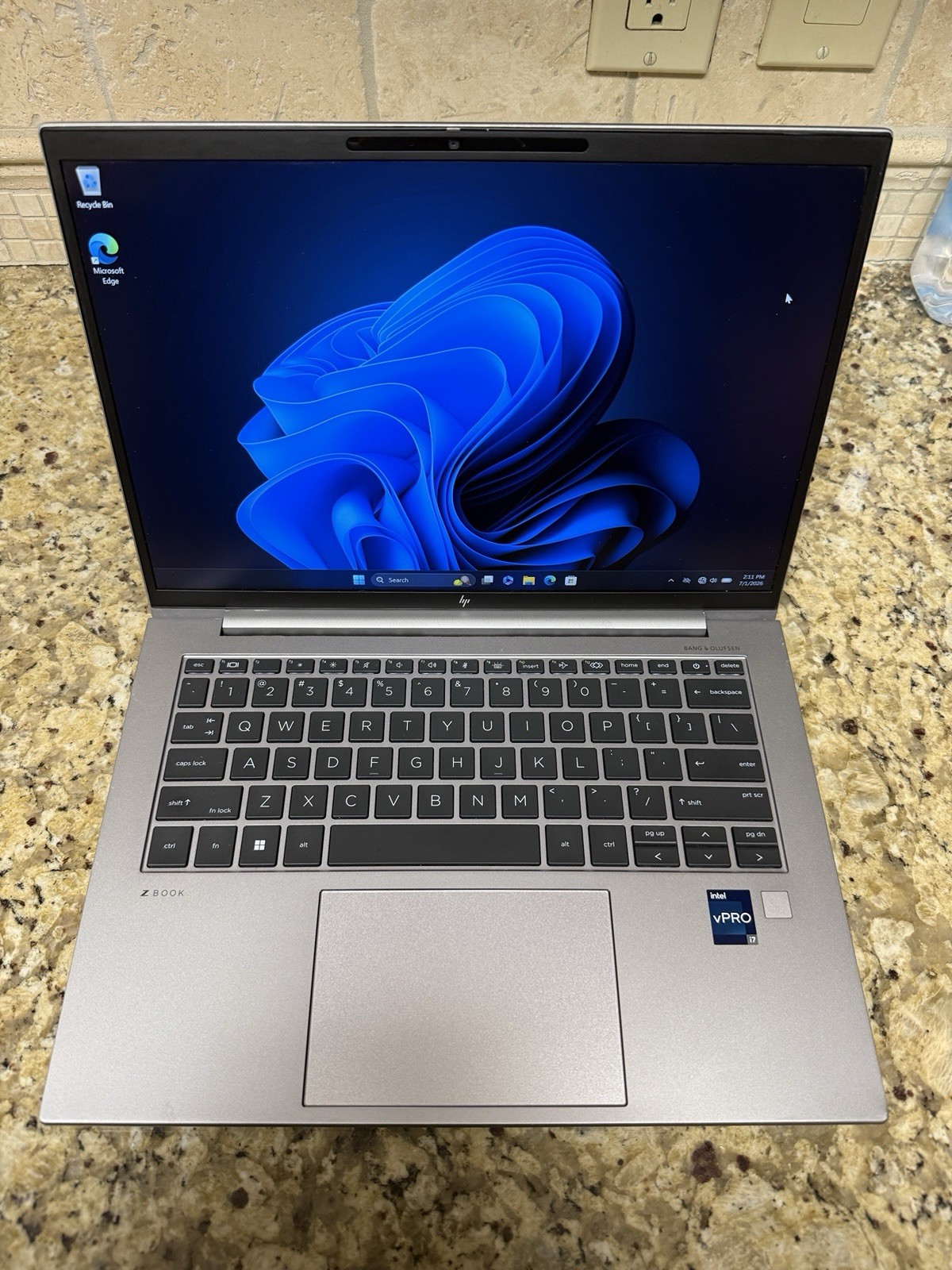 HP ZBook Firefly 14″ G9 Touchscreen Laptop i7-1270P 1TB SSD 32GB RAM Win 11 Pro