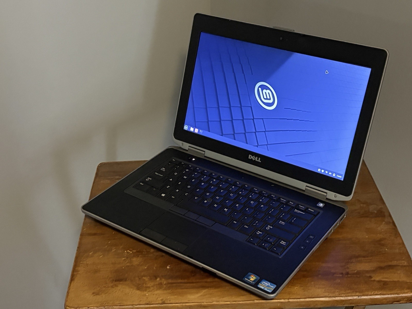 Dell Latitude E6430 I5 2.60 GHz Laptop 8gb NVIDIA 128gb SSD Charger Linux Mint