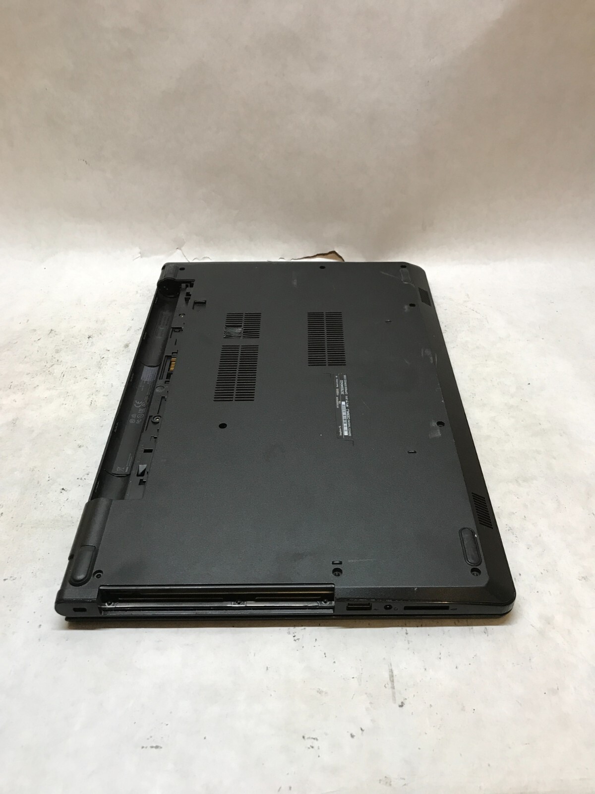 Dell Inspiron 15-3565 15″ Laptop AMD A6-9200 2.022GHz 4GB RAM NO HDD/OS AS IS DW