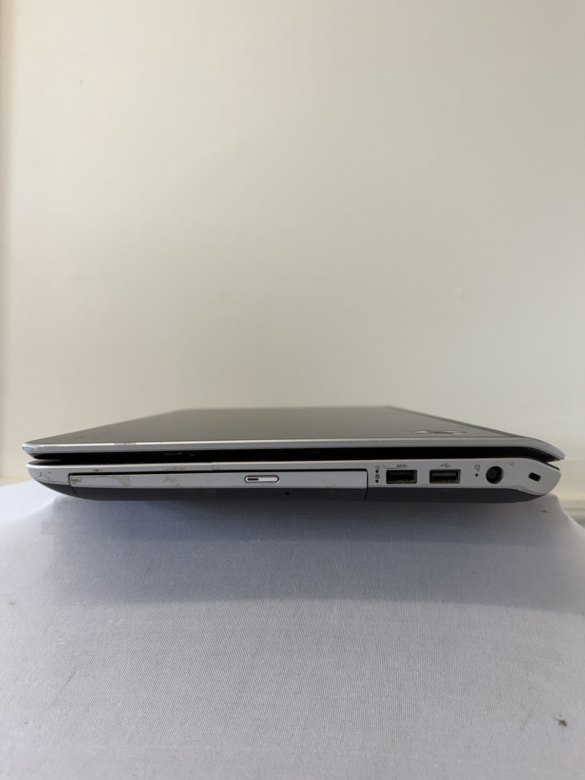 HP Envy dv6-7323cl Laptop – Good Screen – AMD A8-4500M – RAM 8 GB – Read Des