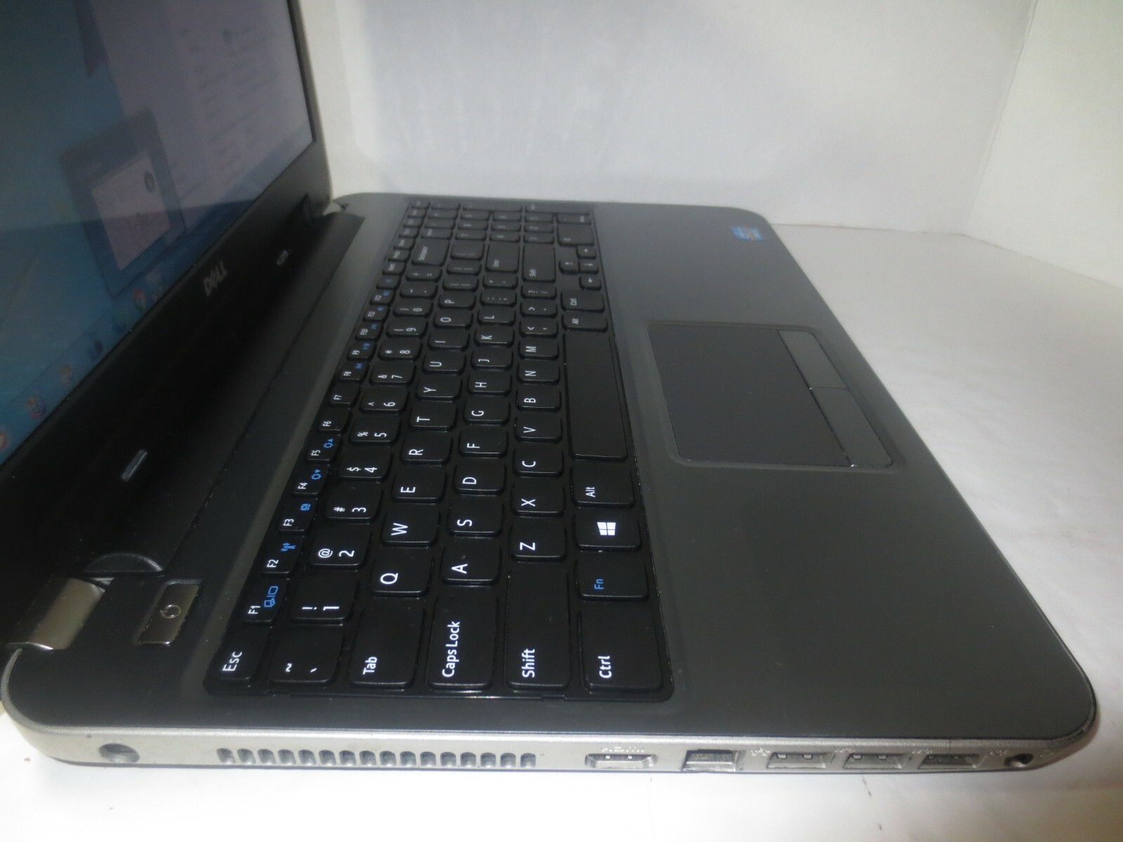 DELL INSPIRON 15R-5521 15.6″ CORE i5-3337U@1.8GHz 6GB RAM 500GB HDD WIN7 OFF13