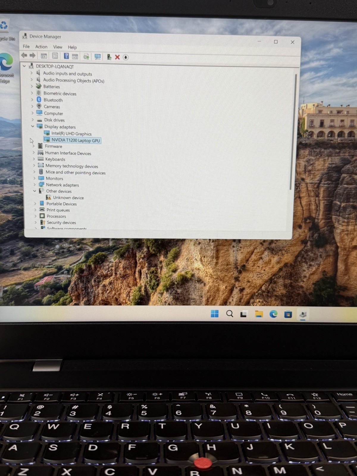 Lenovo ThinkPad P15v Gen 3 i7-12700H 16GB 512GB SSD T1200 Win 11 Pro