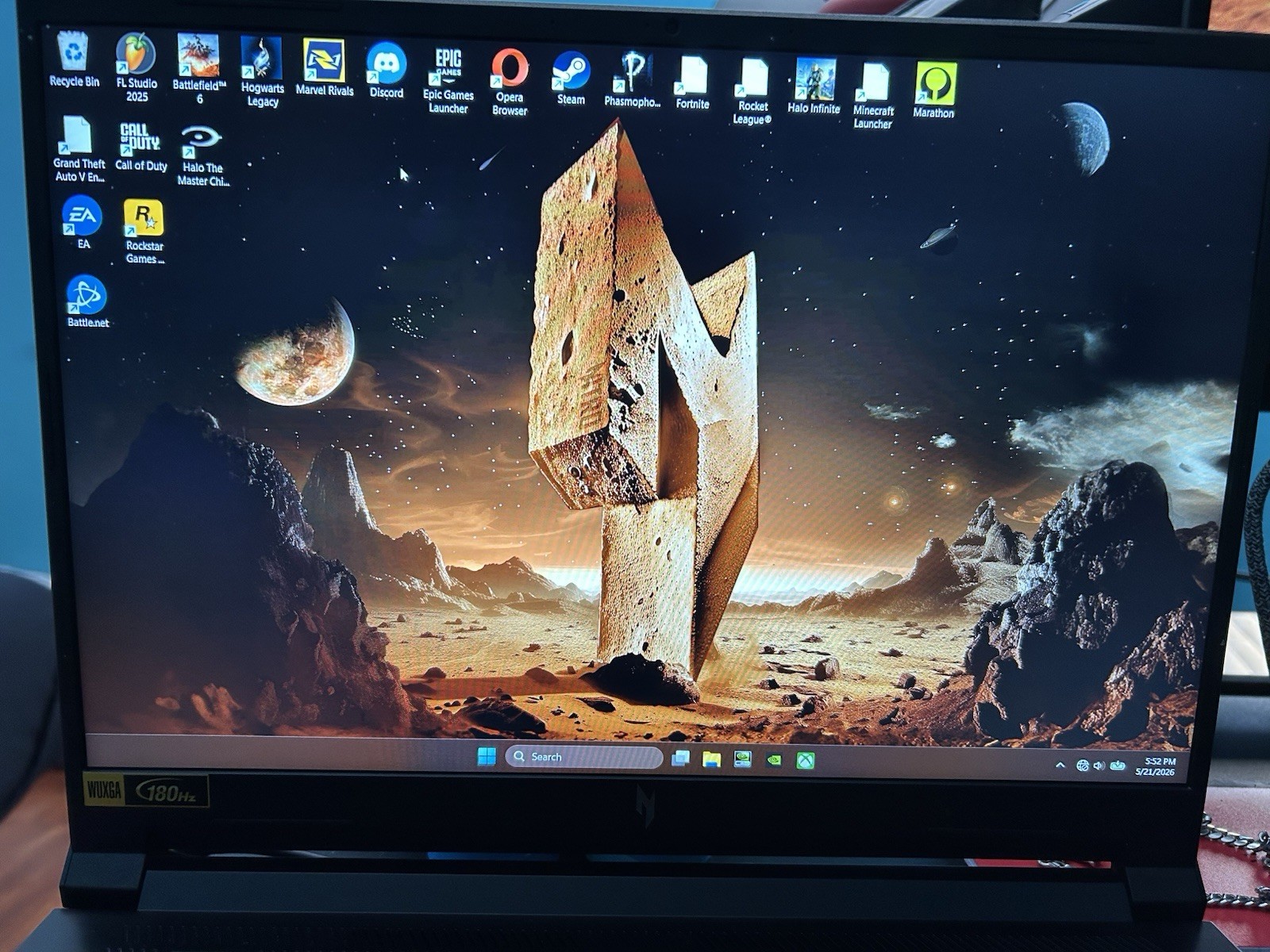 Acer Nitro V AI Gaming Laptop 16″ 180Hz RTX 5050 Ryzen 5 240 16GB RAM 512GB