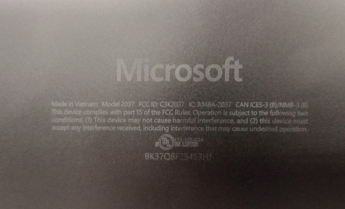 Microsoft Surface Laptop 7 15″ 2037 (1TB NVMe SSD, Snapdragon X Elite, 16GB RAM)