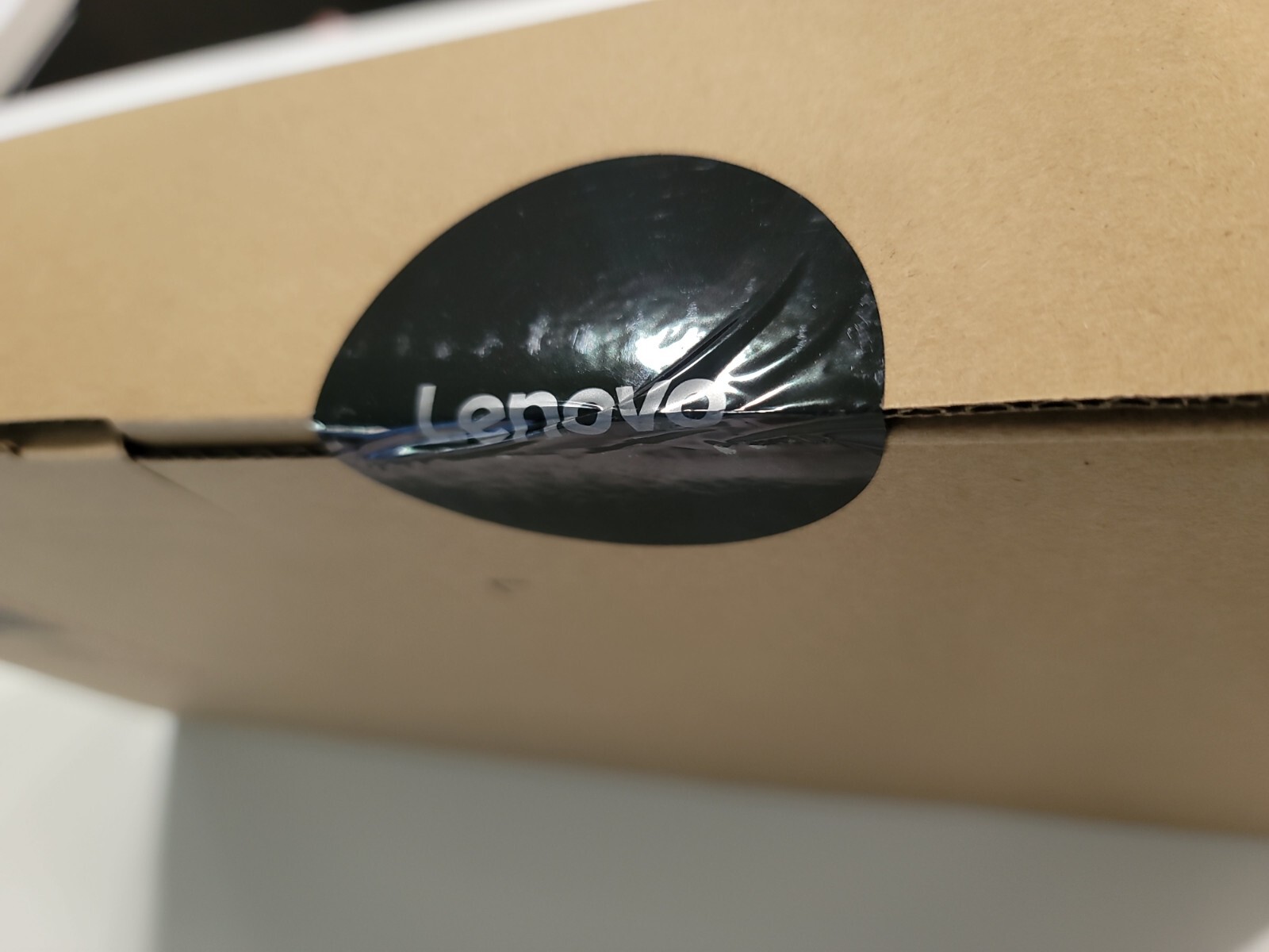 Lenovo IdeaPad Flex 5 14″ FHD 2-in-1 Touch Laptop, AMD R3 4300U, 4GB, 128Gb – BN