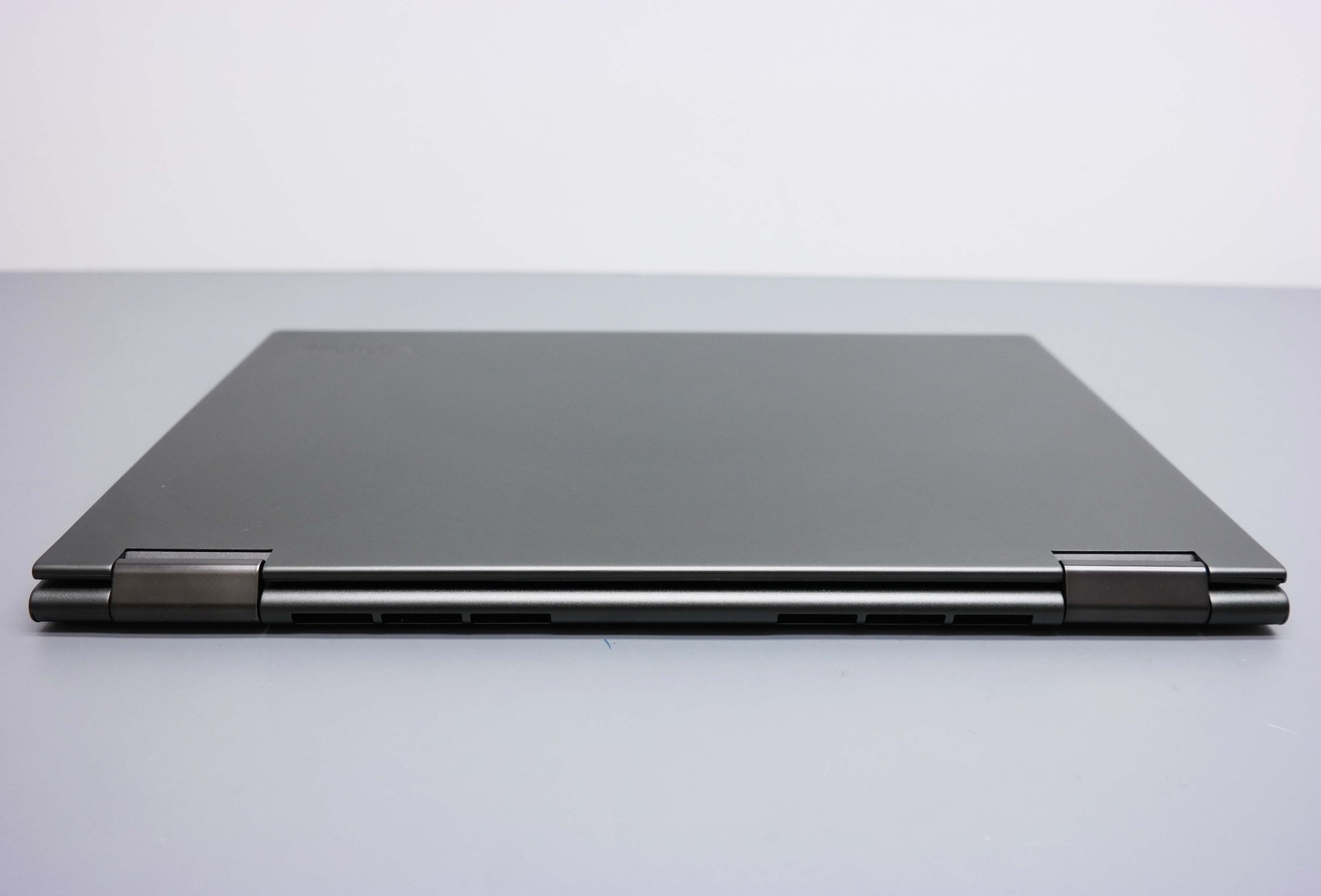 Lenovo Yoga 730 15.6″ Core i5-8250U 8GB 256GB SSD