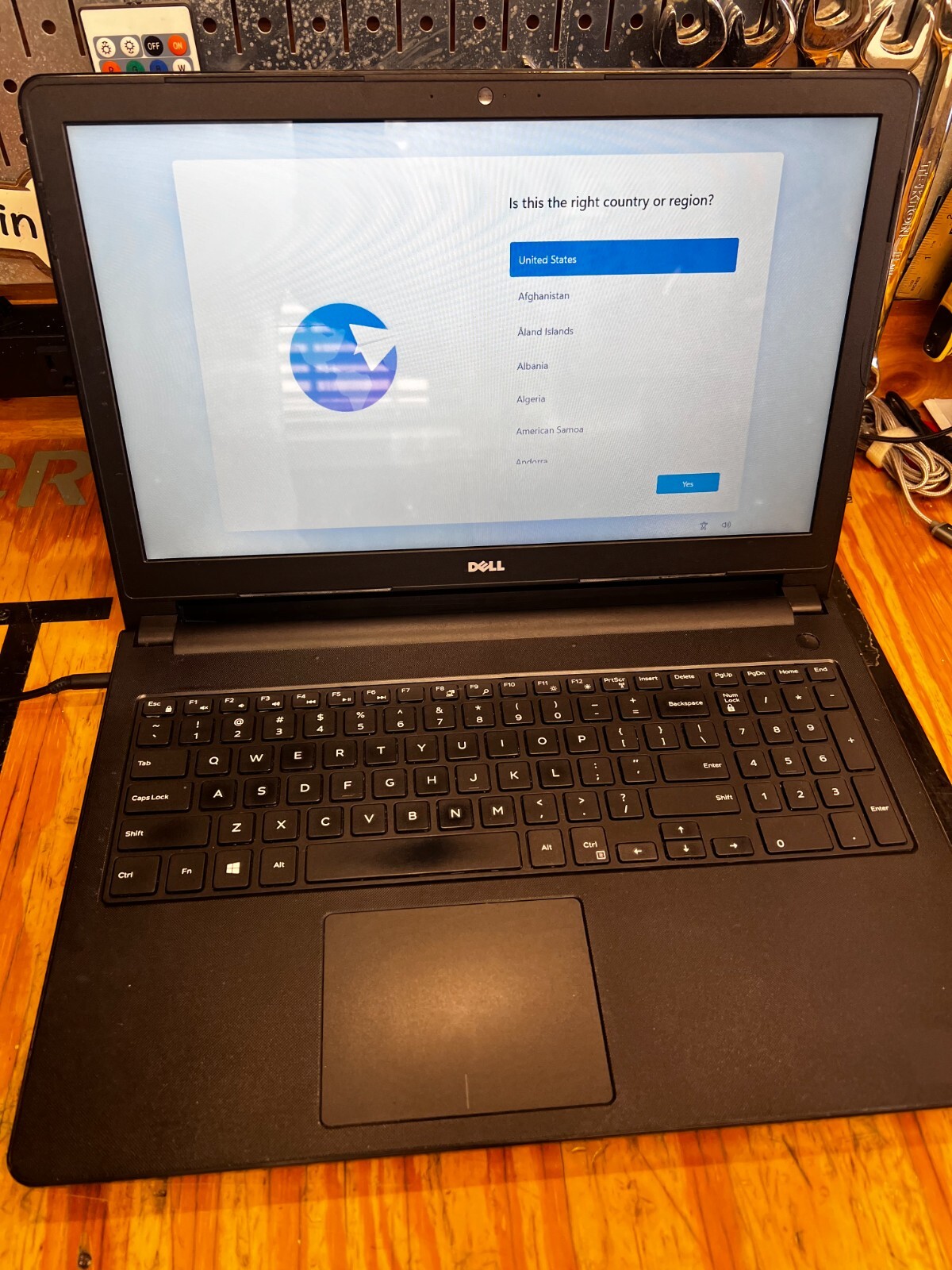 Dell Inspiron 15 5566 i7-6650U 2.2ghz 16gb RAM 120GB SSD Windows 11 Charger