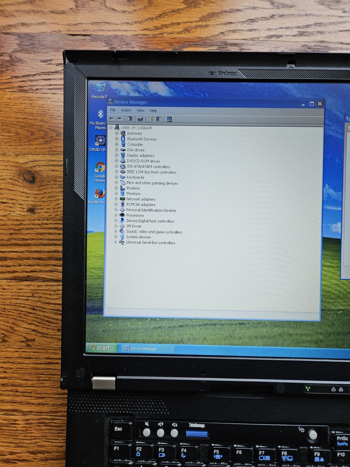 ThinkPad T500 4 GB/320 GB HDD/15″ screen/ Windows XP Pro. Ready to Use