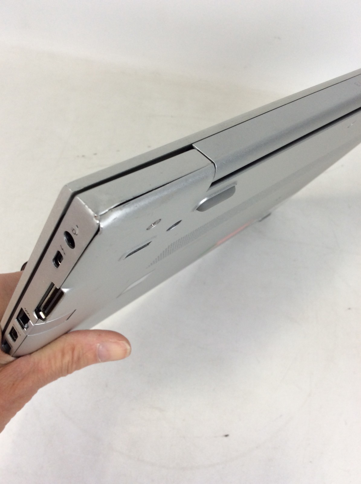 HP EliteBook 830 G6 13.3″ i7-8665U 1.9GHz 8GB RAM 500GB SSD Includes AC