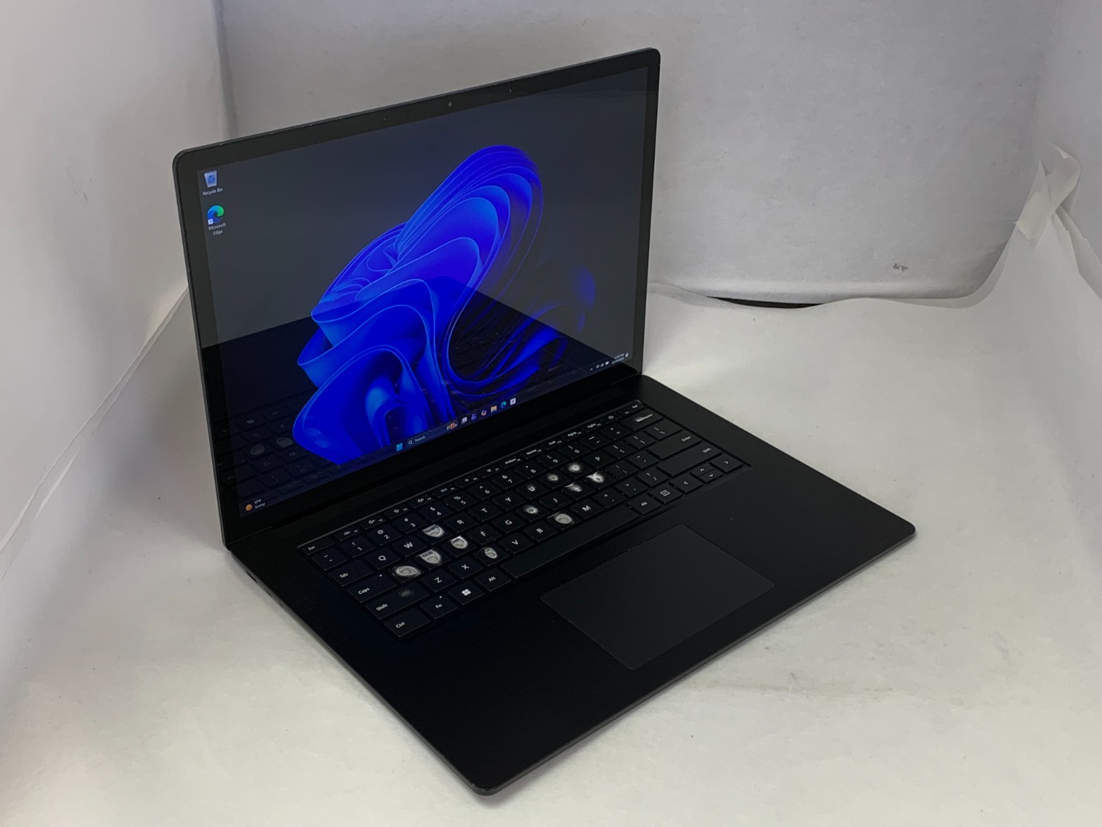 Microsoft Surface Laptop 4 1979 15″ Touch i7-1185G7 16GB 512GB W11P