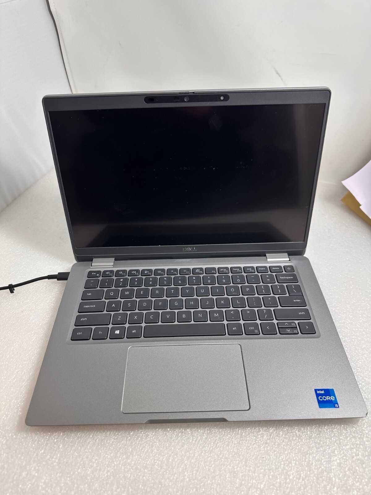 Dell Latitude 5320 13.3″ FHD i5-1135G7 16gb ram 256gb PCIe